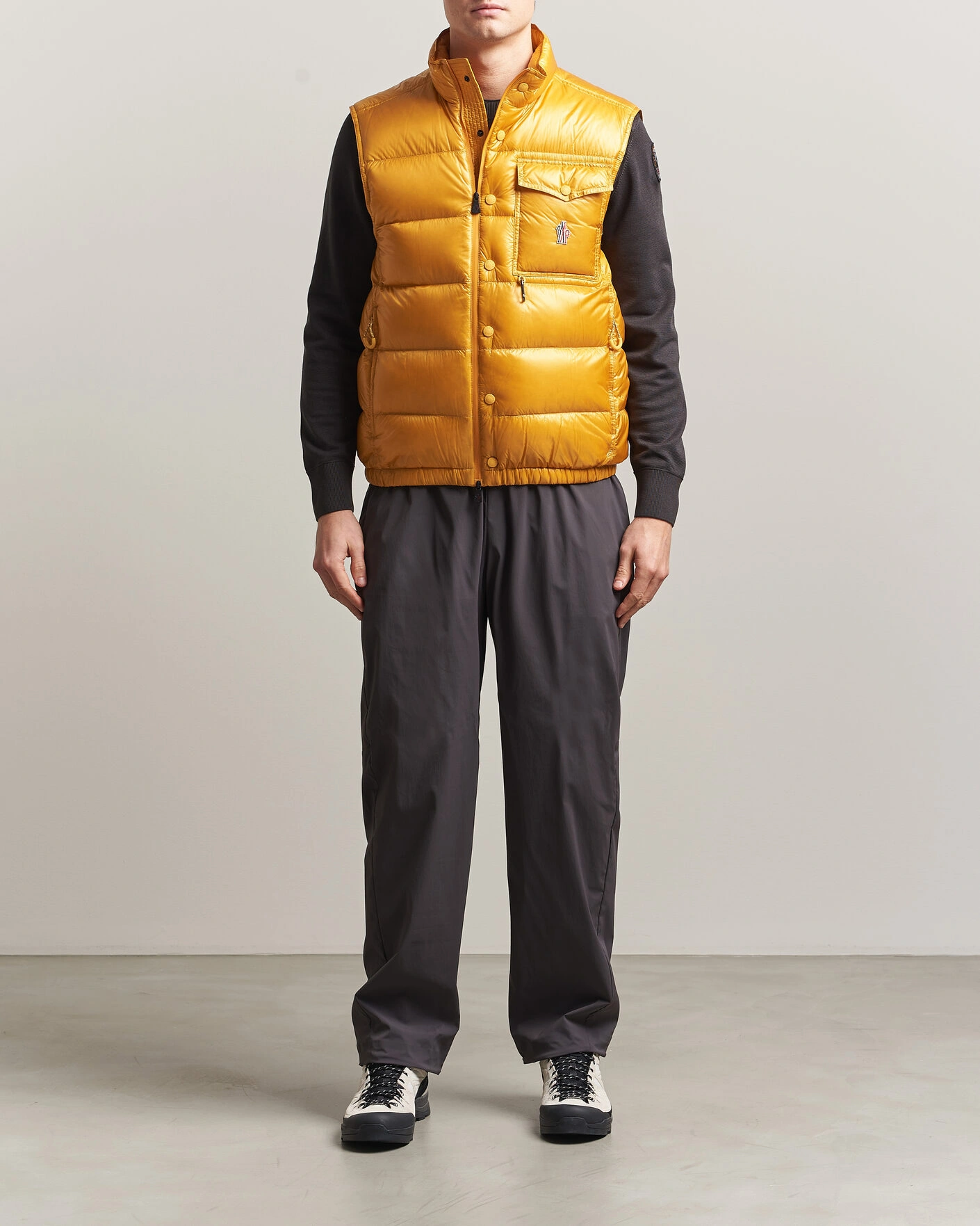 Uomini | Gilet | Moncler Grenoble | Uychi Down Vest Yellow