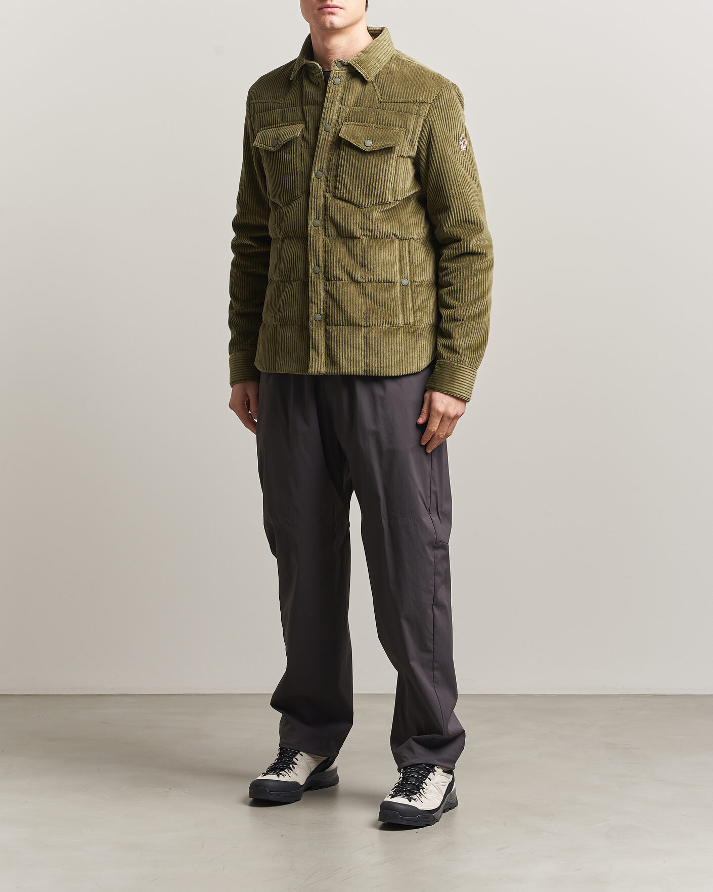 Uomini | Giacche | Moncler Grenoble | Gelt Corduroy Shirt Jacket Military Green