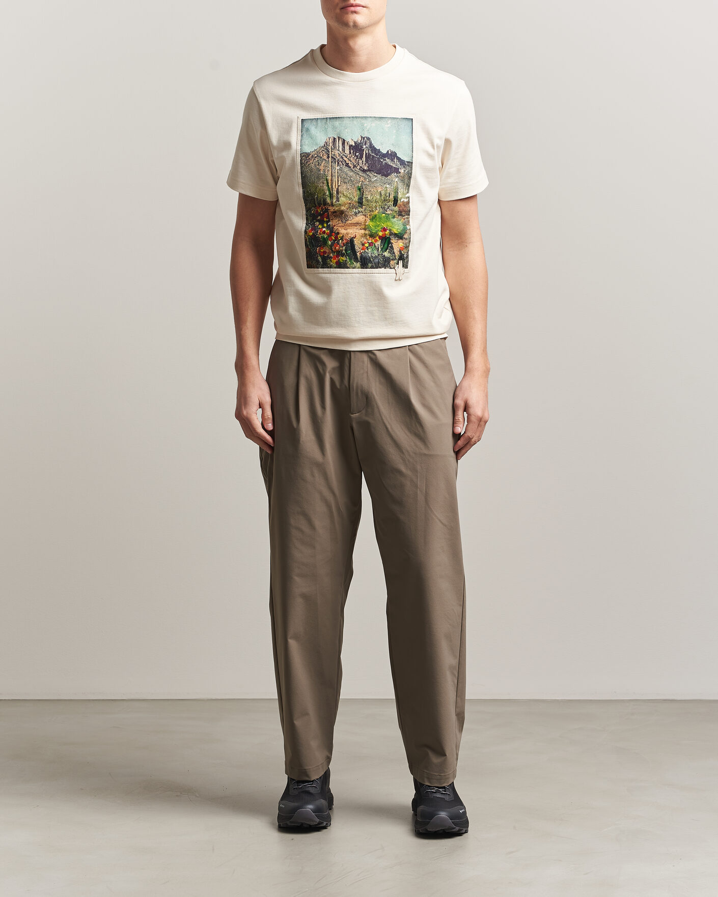 Uomini | T-shirt | Moncler Grenoble | Mountain Print T-Shirt Off White