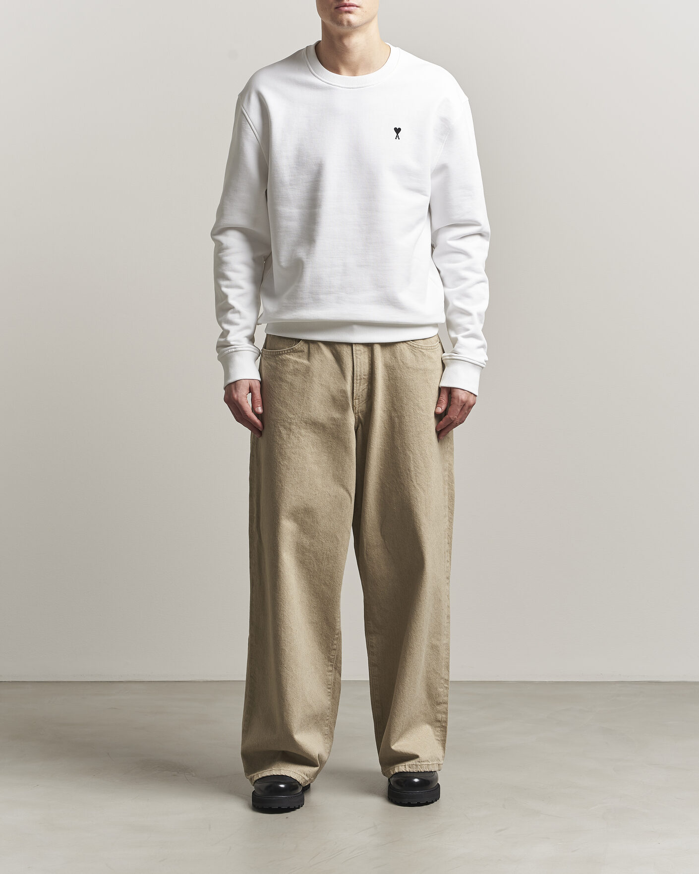 Uomini | Maglieria | AMI | Contrast Heart Logo Sweatshirt White