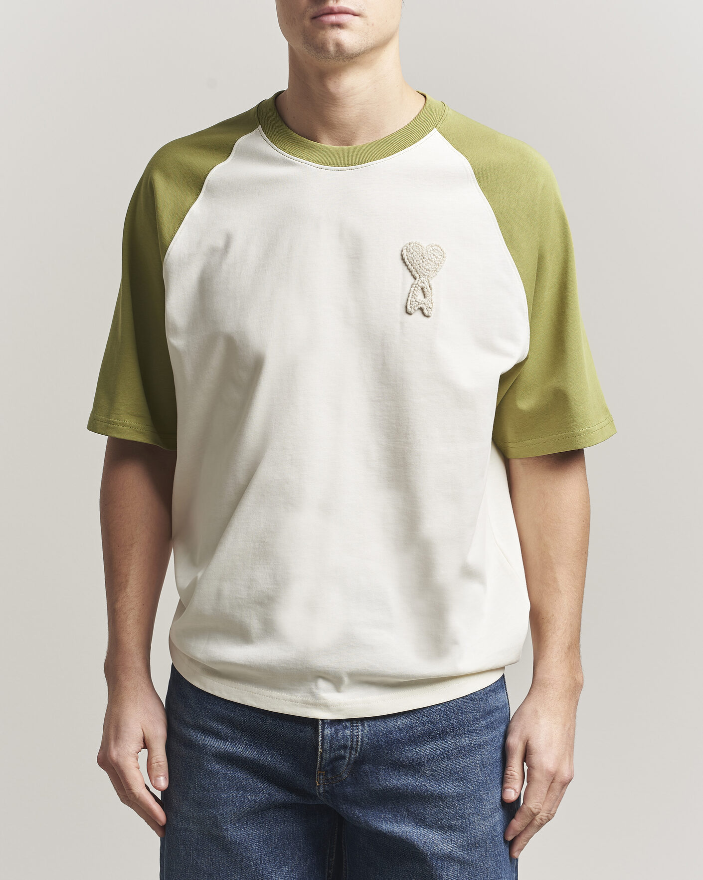 Uomini | T-shirt | AMI | Knitted Heart Logo T-Shirt Creme/Matcha