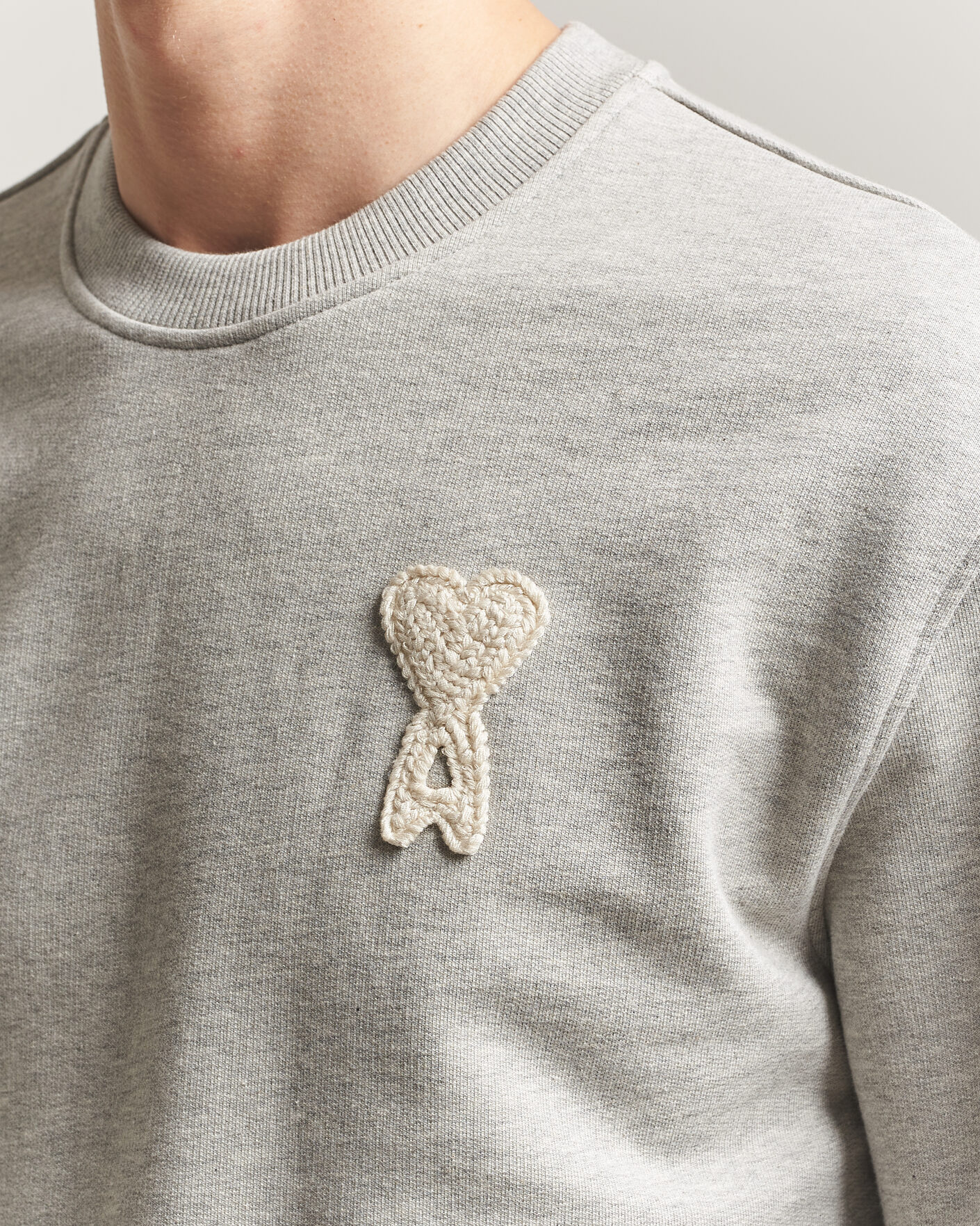 Uomini | Maglieria | AMI | Knitted Heart Logo Sweatshirt Grey Melange