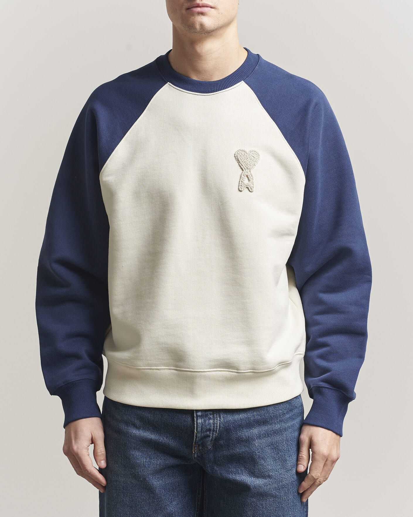 Uomini | Maglieria | AMI | Knitted Heart Logo Sweatshirt Creme/Navy
