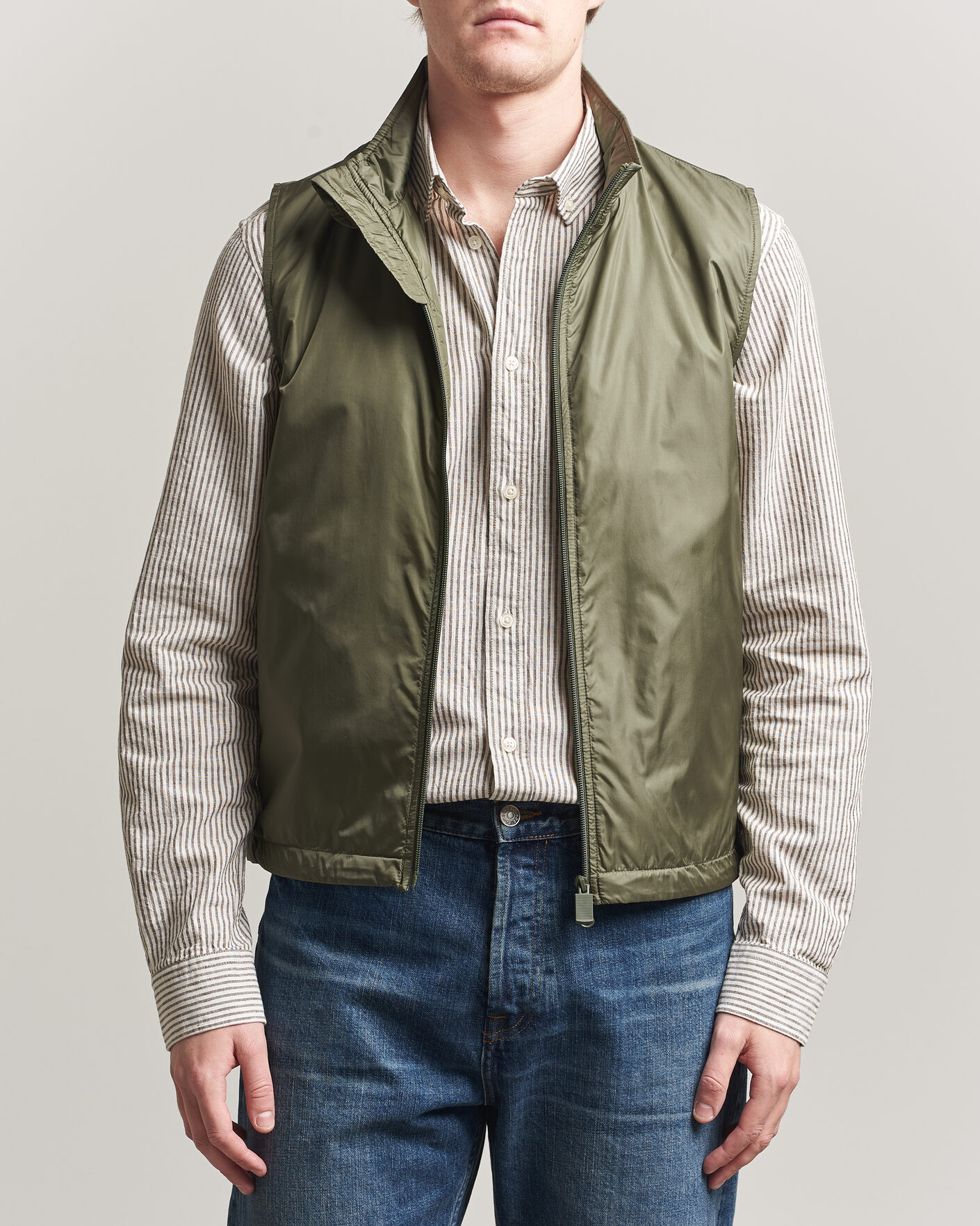 Uomini | Gilet | Aspesi | Vernes Nylon Gilet Olive