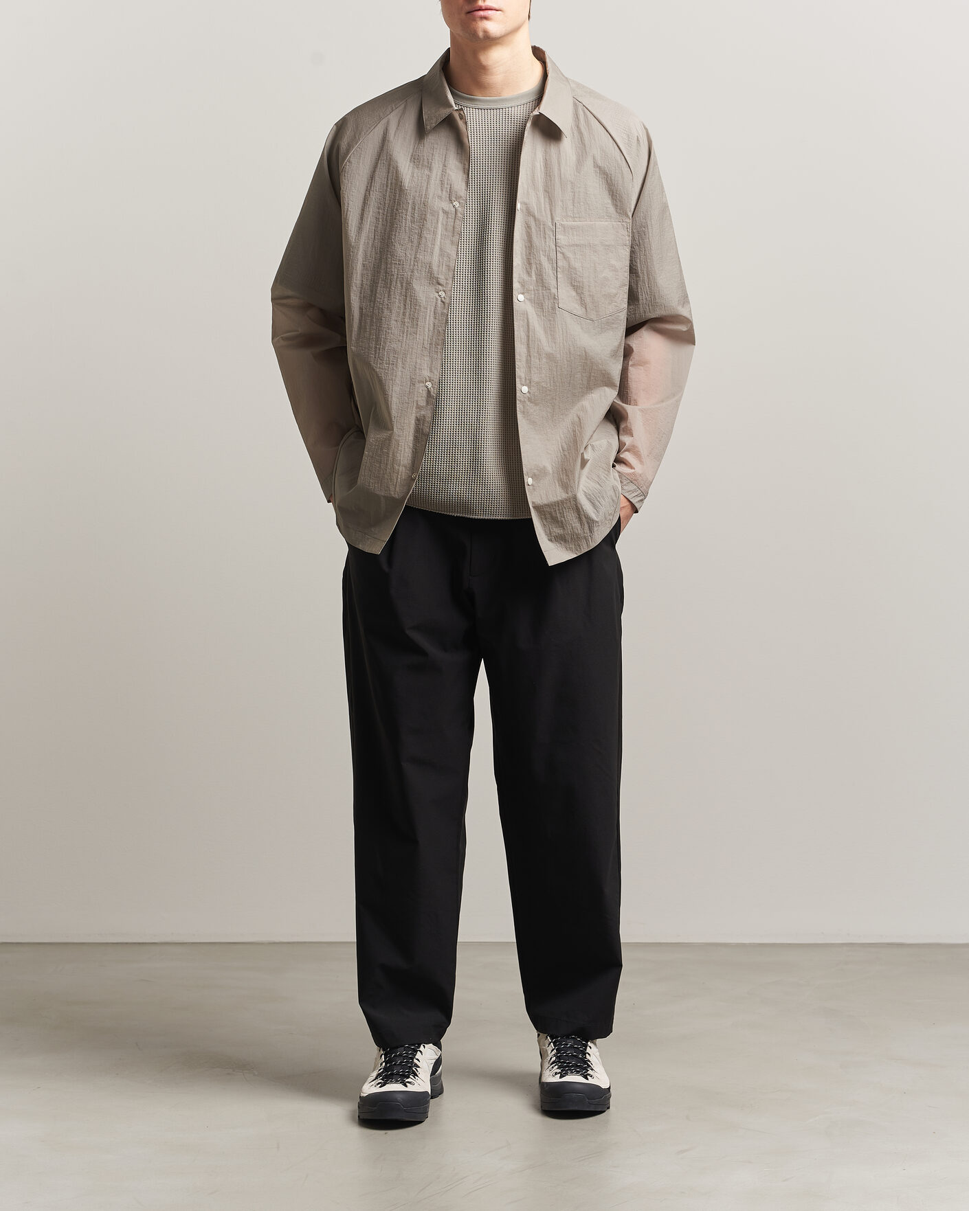 Uomini | Pantaloni | Goldwin | Tapered Light Pants Black