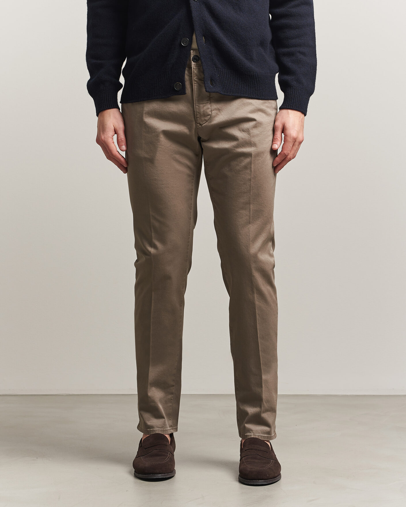 Uomini | Pantaloni | Incotex | Slim Fit Garment Dyed Slacks Taupe