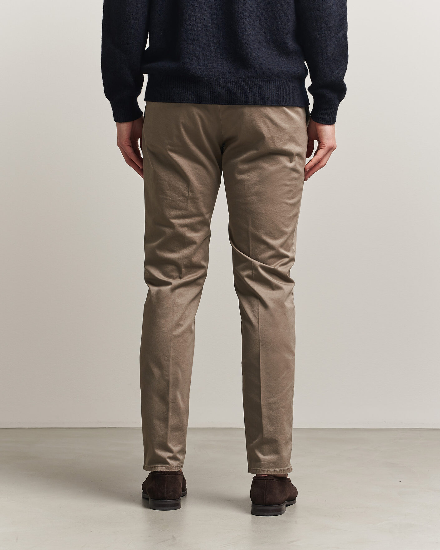 Uomini | Pantaloni | Incotex | Slim Fit Garment Dyed Slacks Taupe