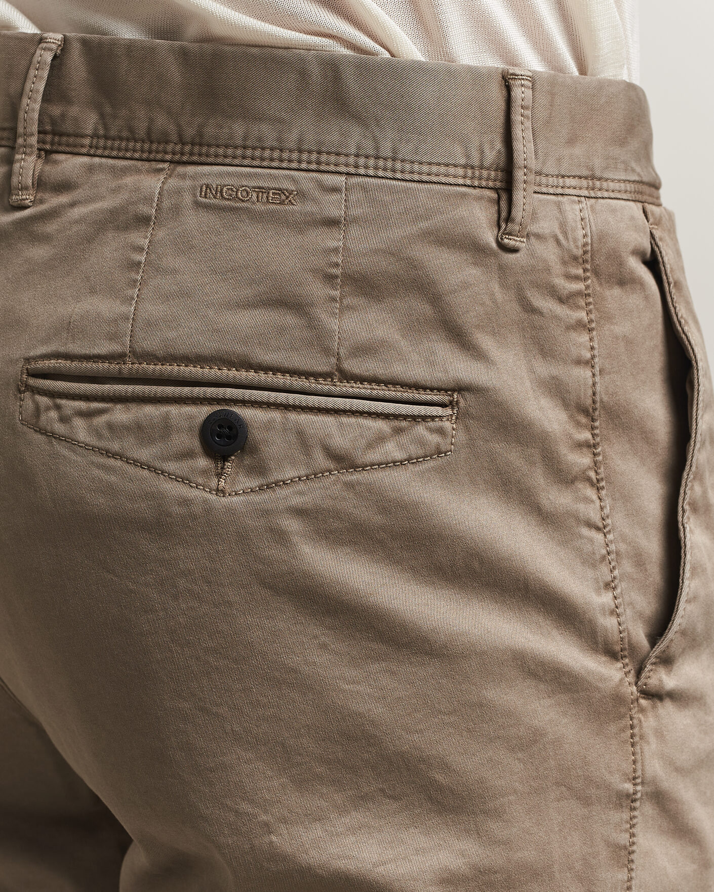 Uomini | Pantaloni | Incotex | Regular Fit Garment Dyed Slacks Brown