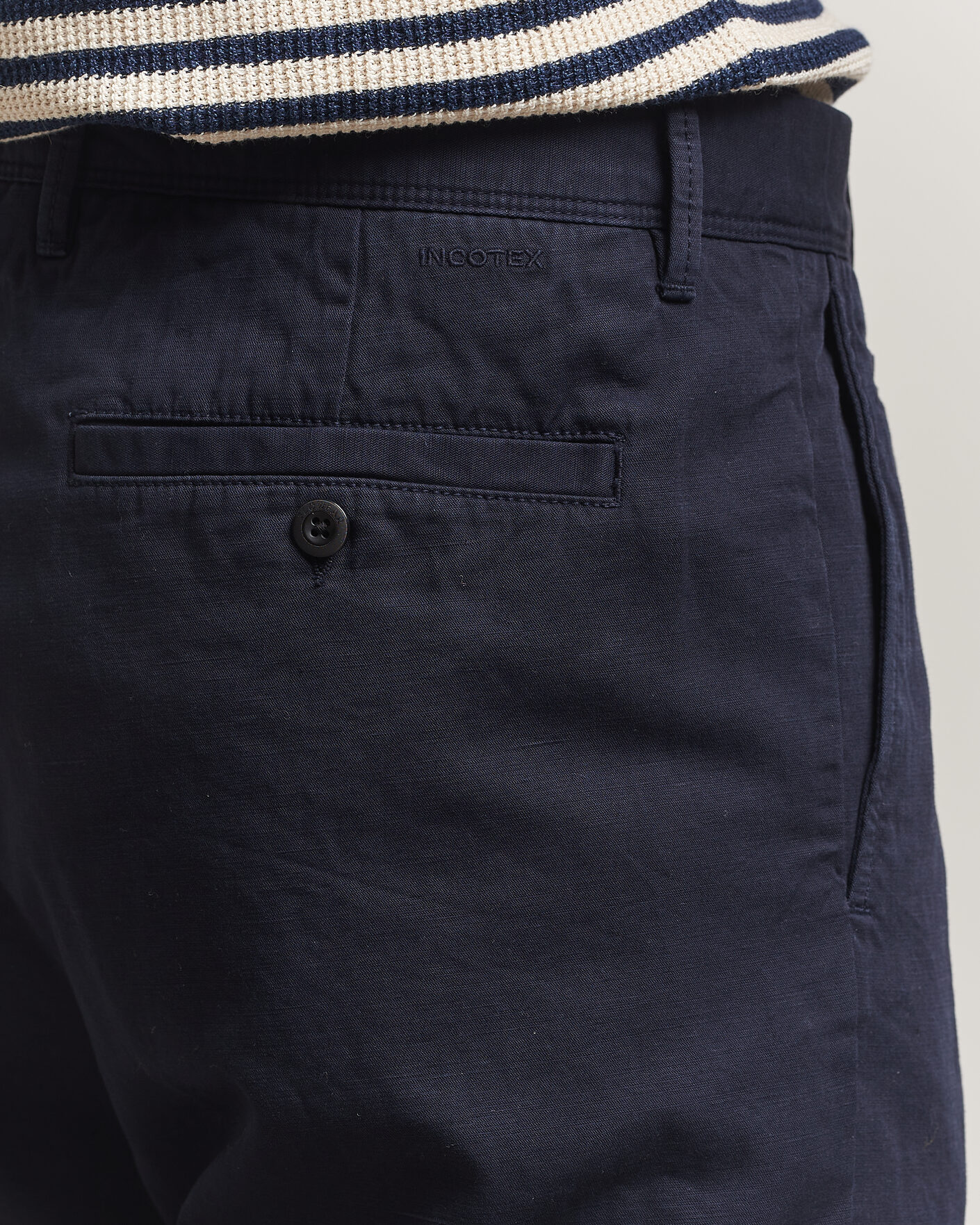Uomini | Pantaloni | Incotex | Regular Fit Cotton/Linen Slacks Navy