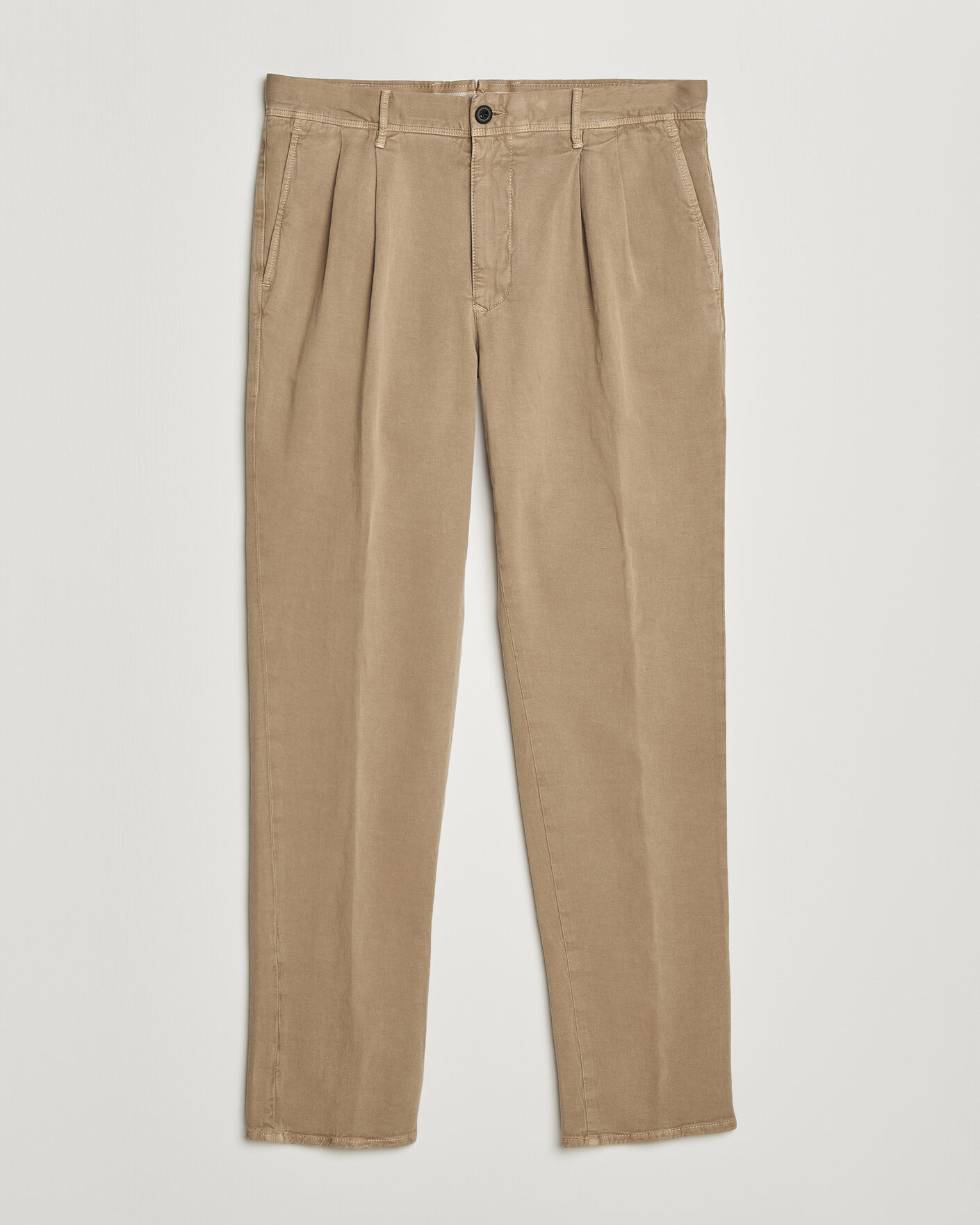 Uomini | Pantaloni | Incotex | Tapered Fit Pleated Linen Slacks Brown
