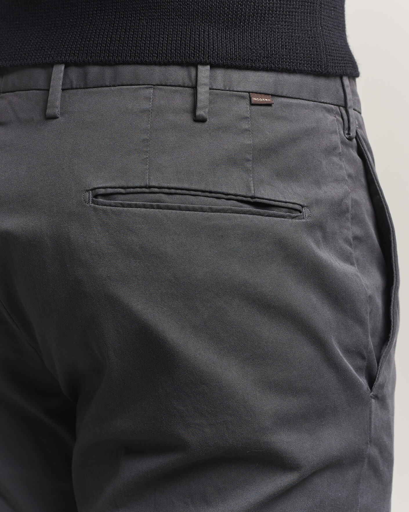 Uomini | Pantaloni | Incotex | Slim Fit Comfort Chinos Dark Grey