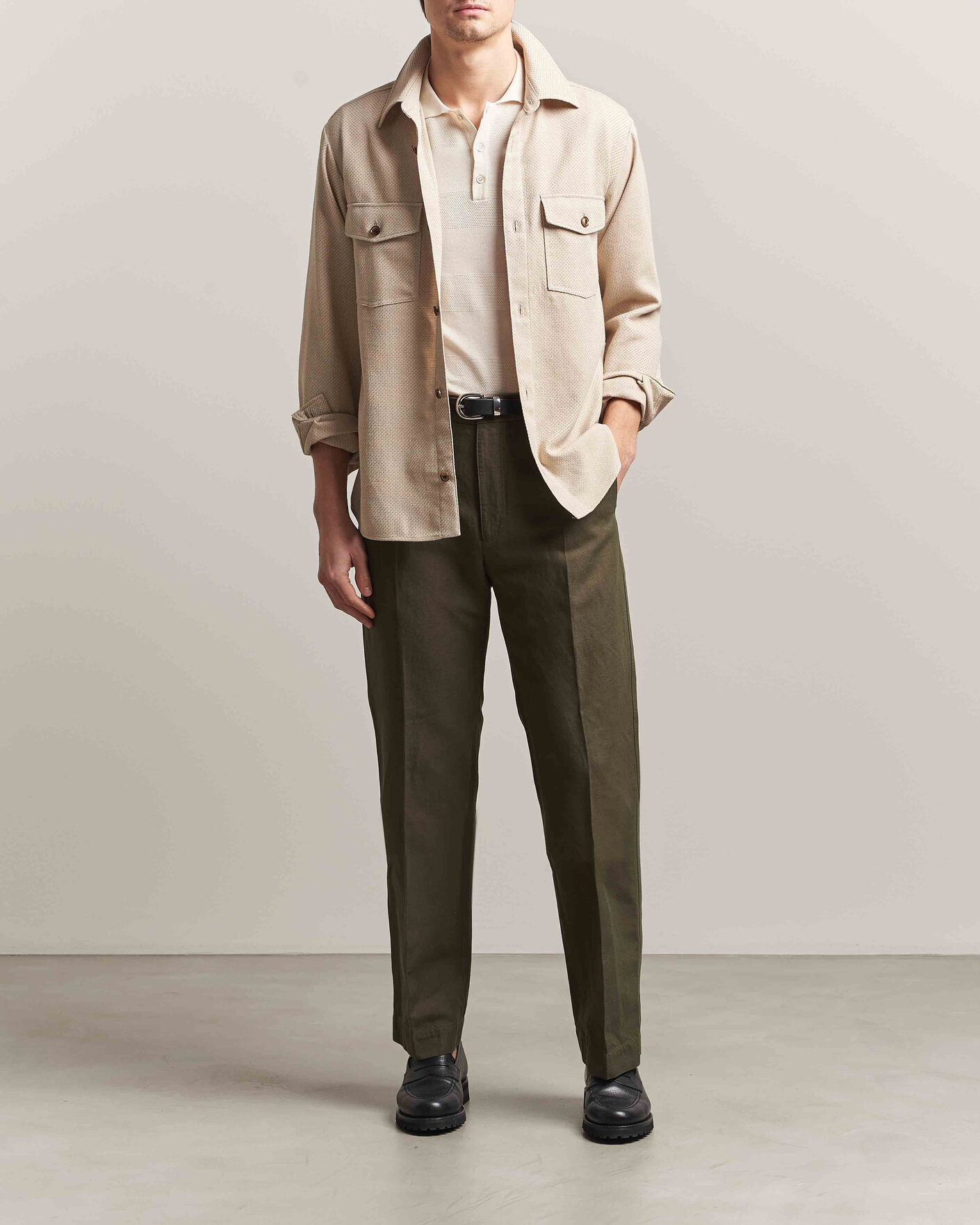 Uomini | Pantaloni | Incotex | Regular Fit Cotton/Linen Drill Trousers Military