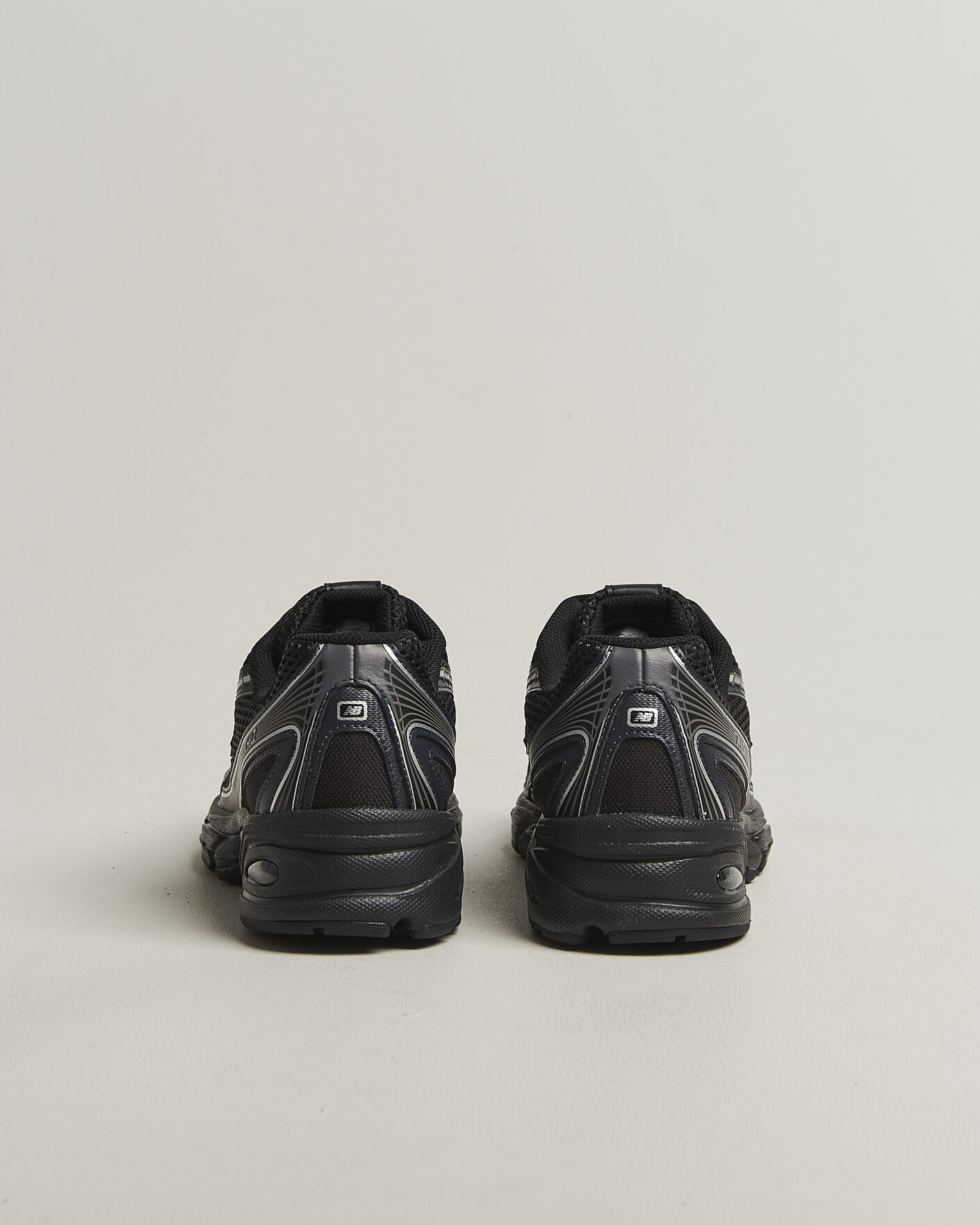 Uomini | Sneakers | New Balance | 740 Sneakers Black