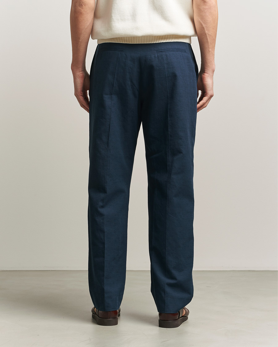 Uomini | Pantaloni | Palmes | Pleated Cotton Trousers Navy