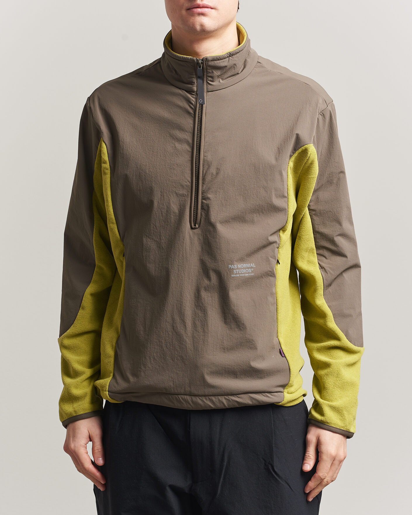 Uomini | Giacche | Pas Normal Studios | Off Race Light Fleece Half Zip Moss Green