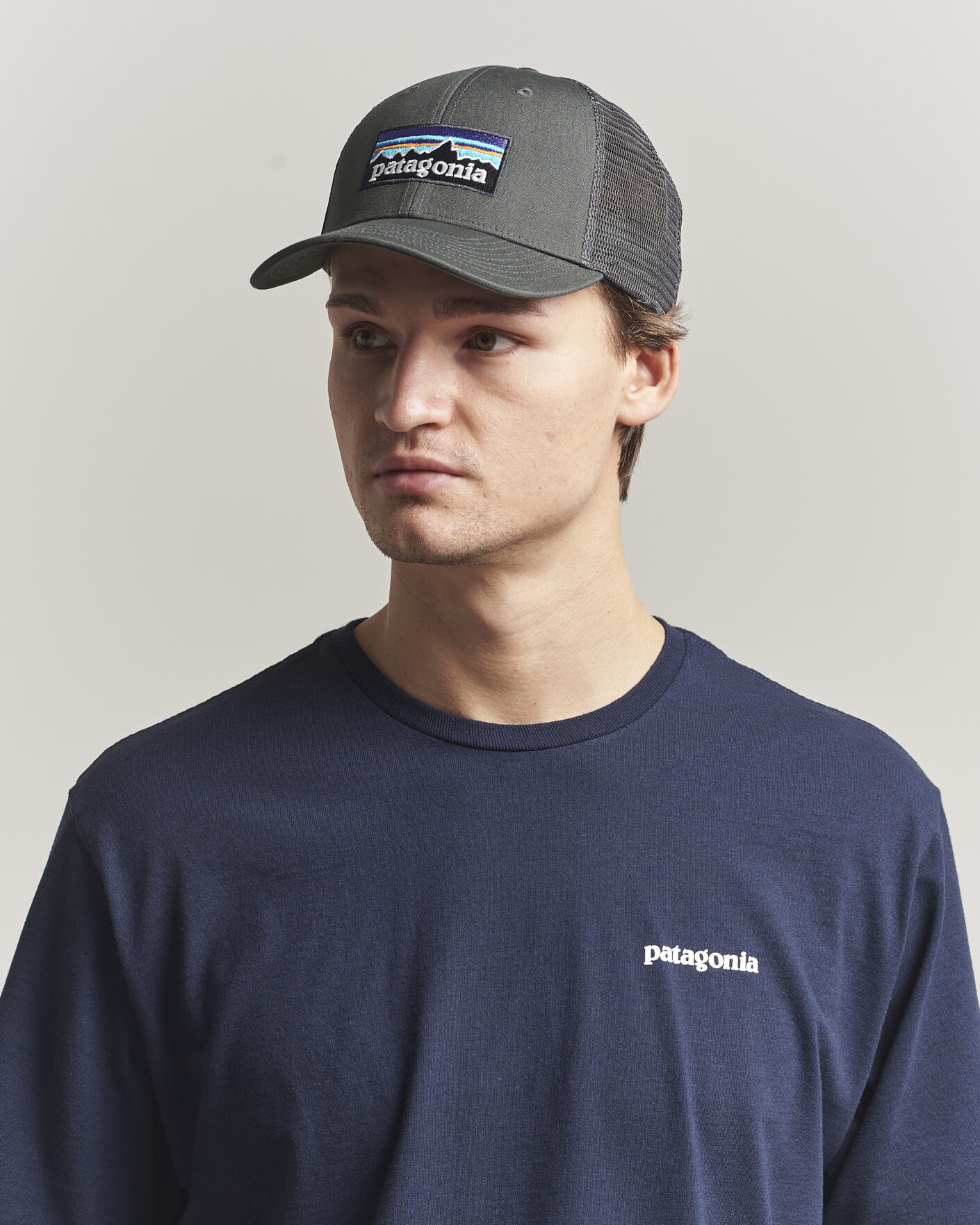 Uomini | Cappelli & Berretti | Patagonia | P-6 Logo LoPro Trucker Hat Forge Grey