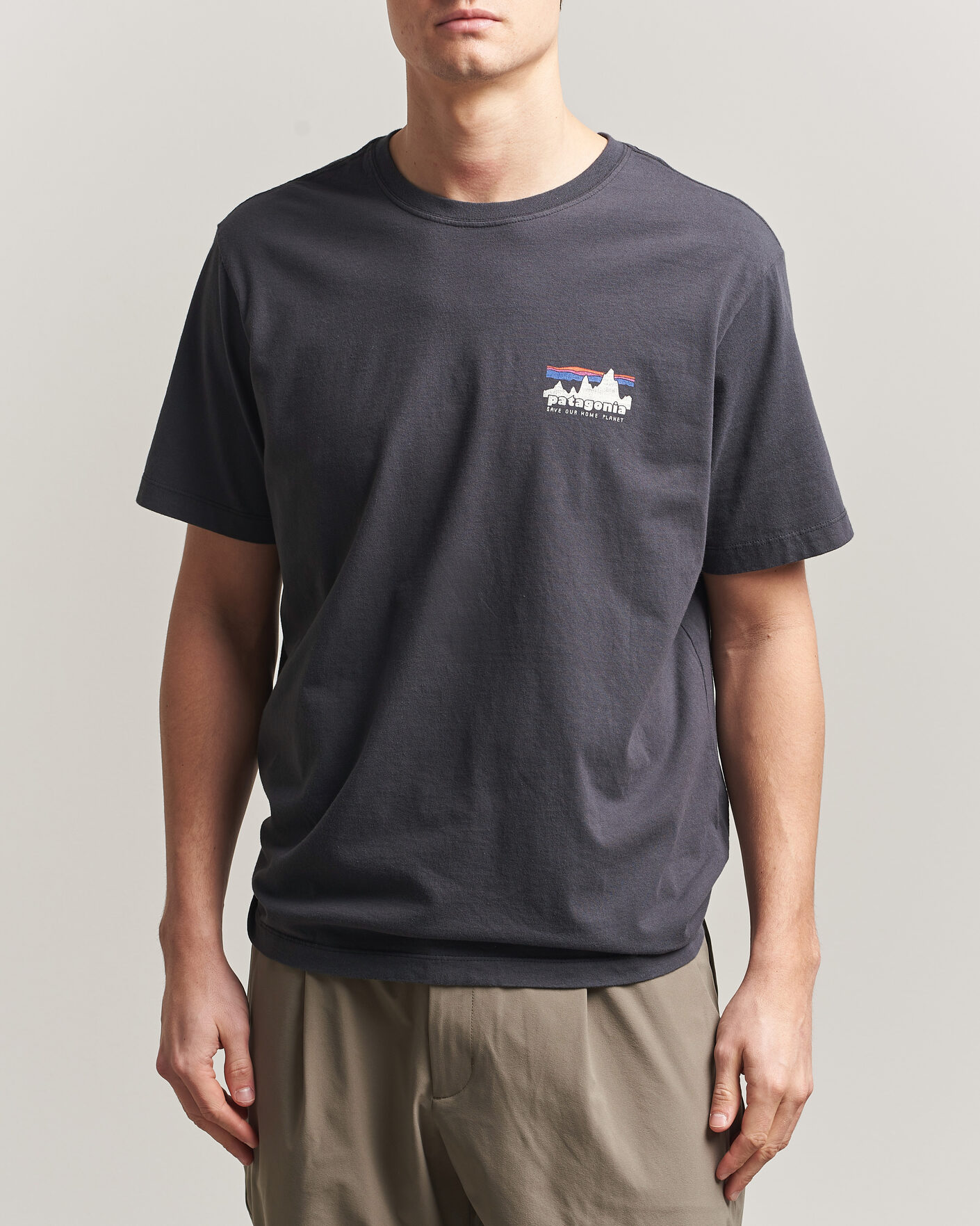 Uomini | T-shirt | Patagonia | 73 Skyline Logo T-Shirt Ink Black