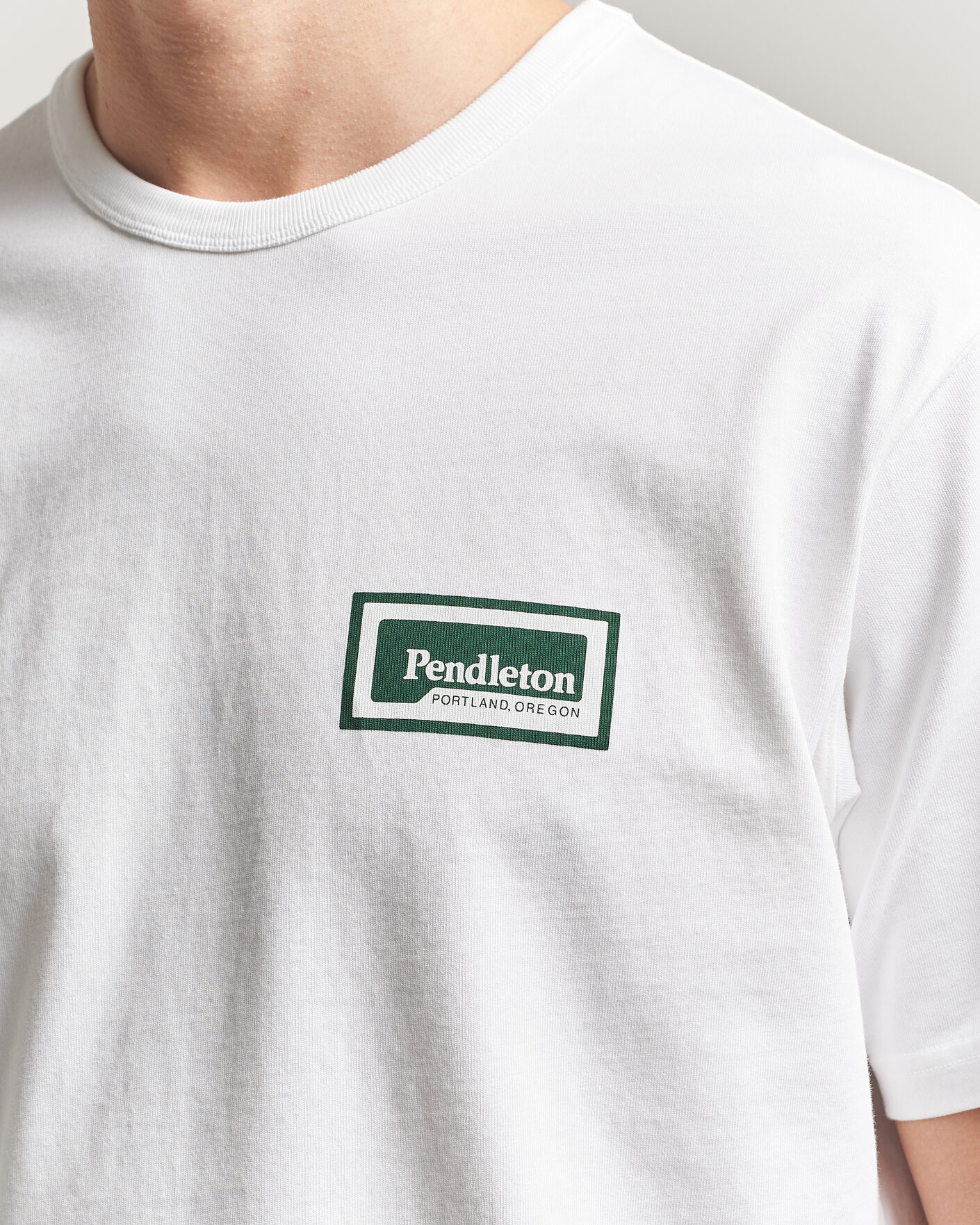 Uomini | T-shirt | Pendleton | Patch Graphic Tee White