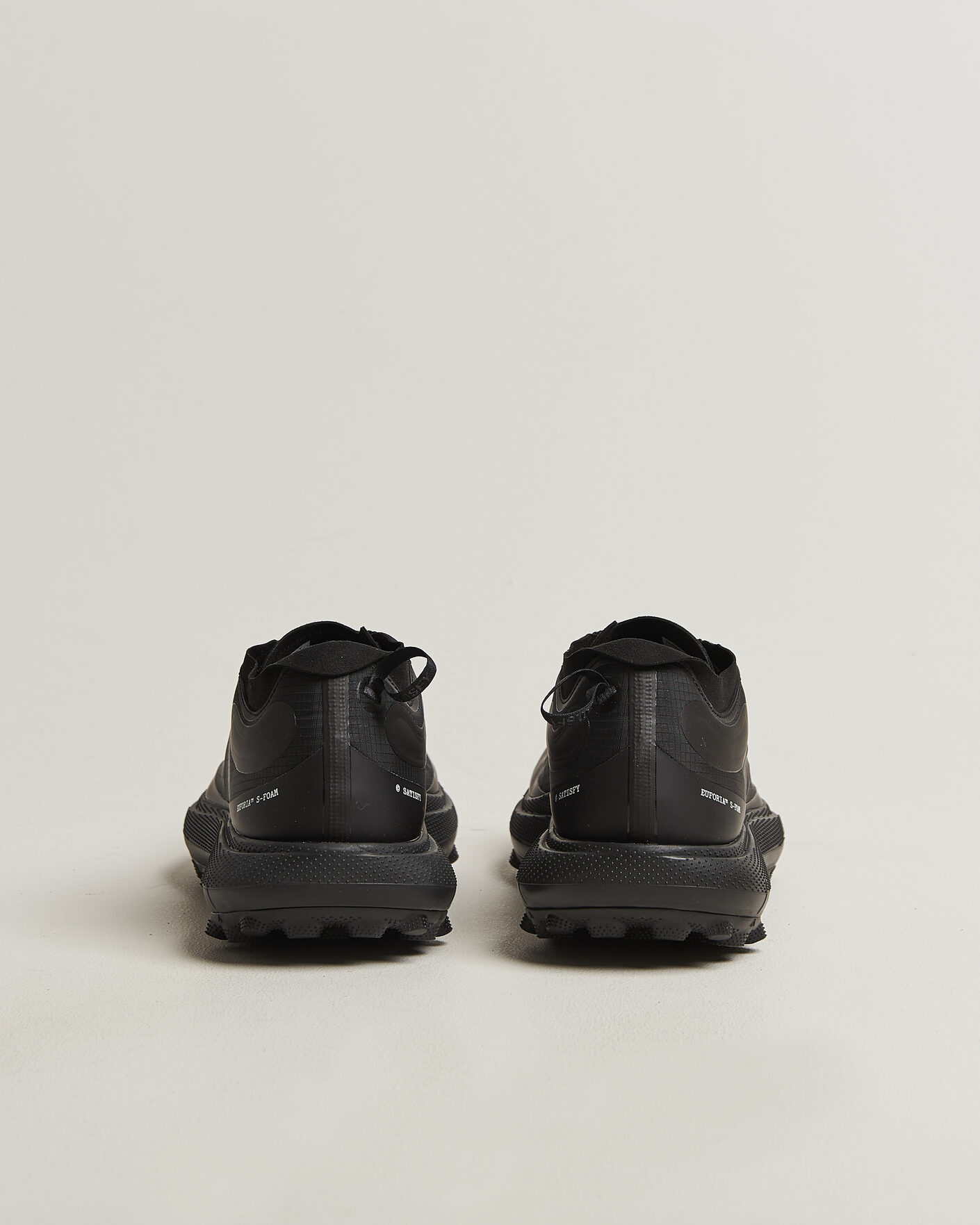Uomini | Scarpe da corsa | Satisfy | The Rocker Trail Shoes Jet Black