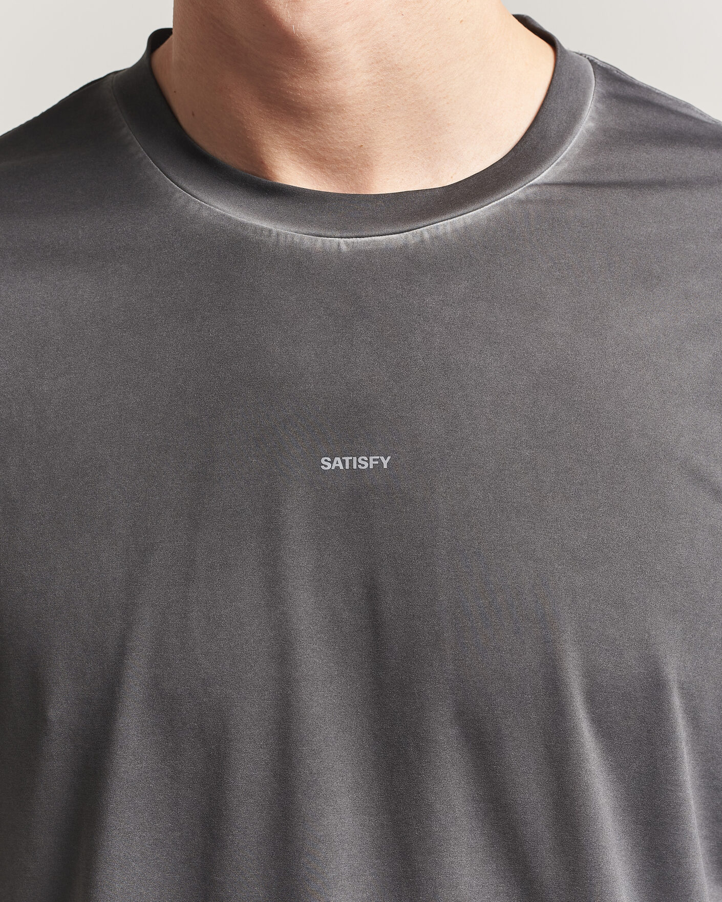 Uomini | T-shirt | Satisfy | AuraLite T-Shirt Pigment Black