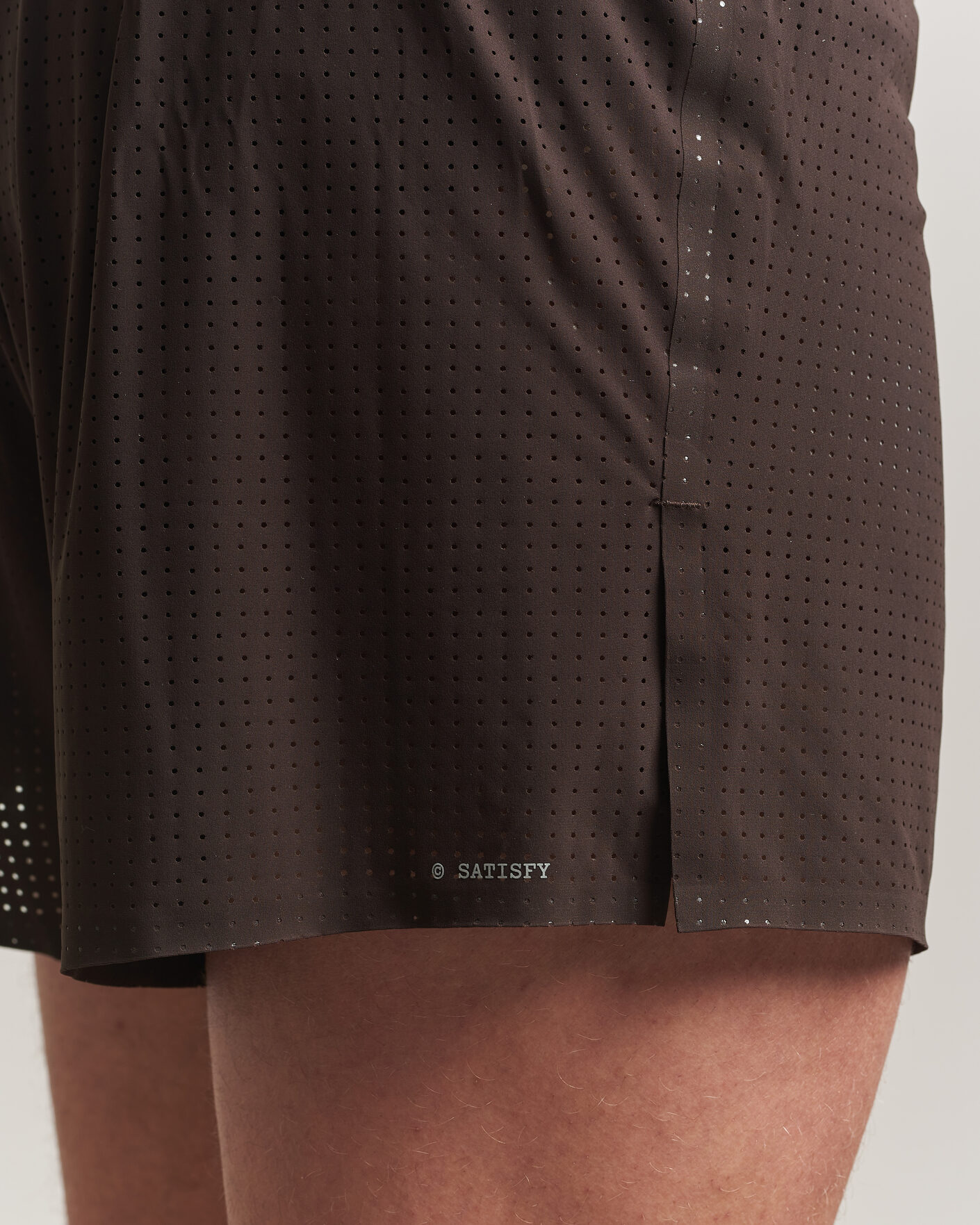 Uomini | Pantaloncini | Satisfy | Space-O 5 Inch Shorts Deep Mahogany