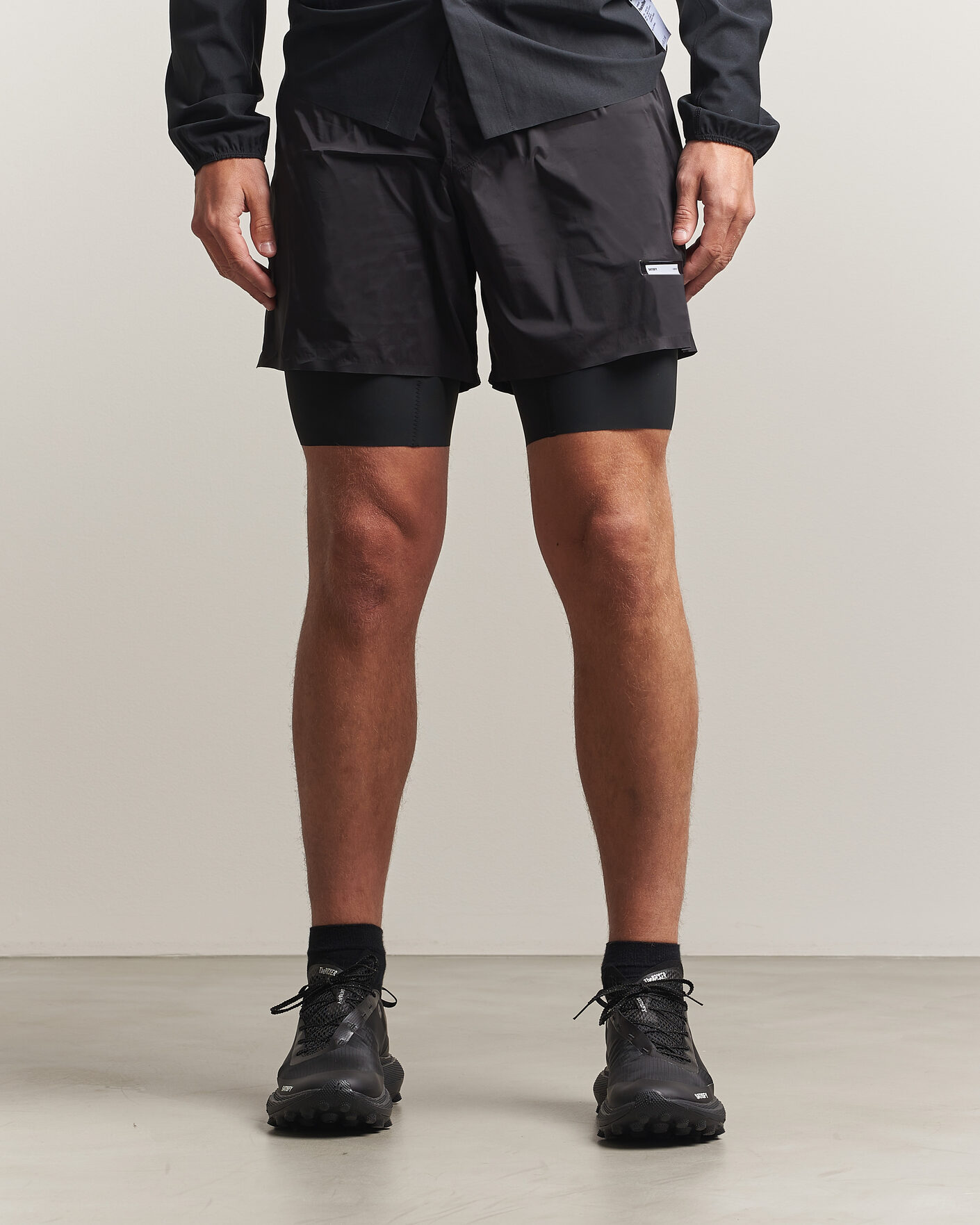 Uomini | Pantaloncini | Satisfy | TechSilk 8 Inch Shorts Black