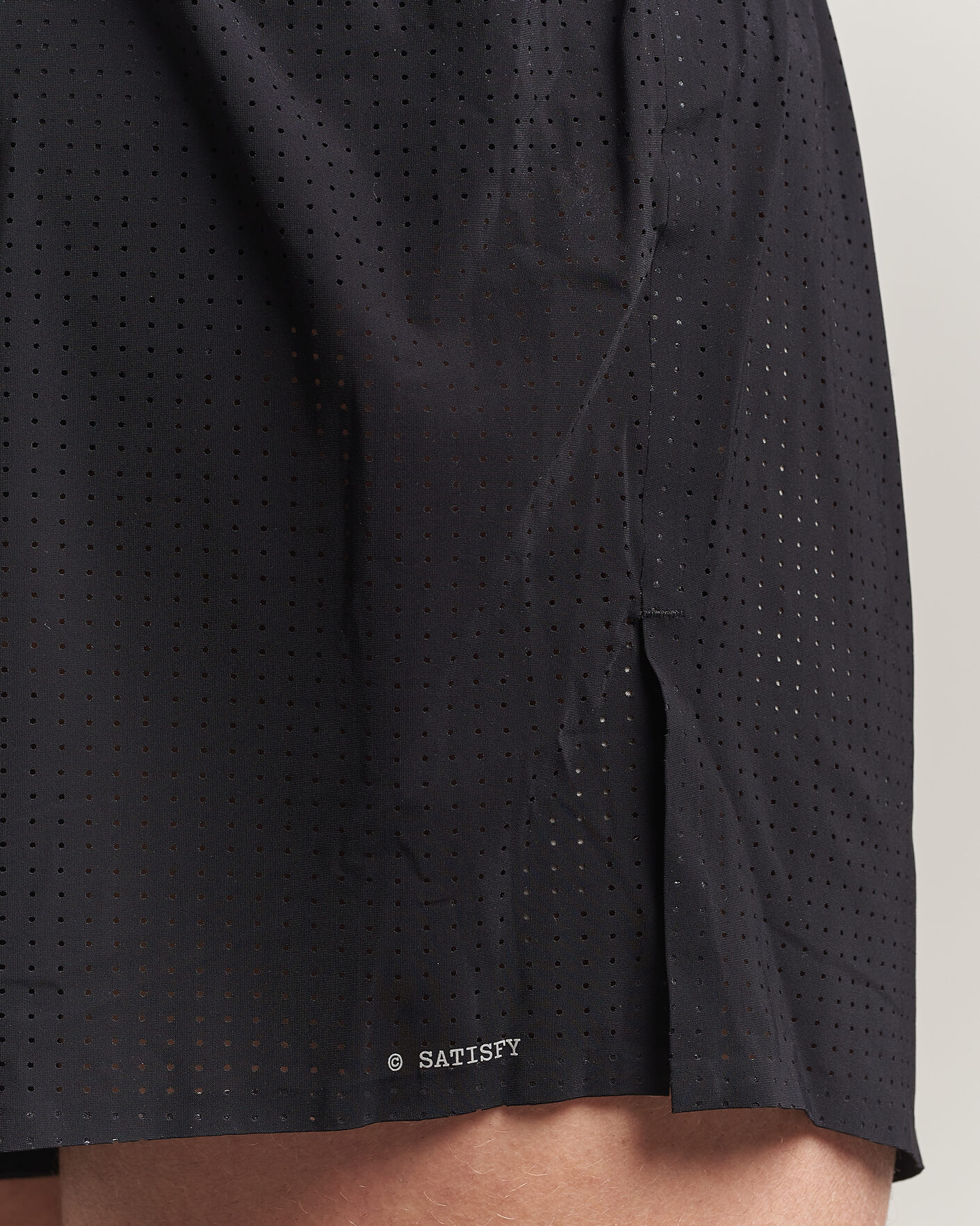 Uomini | Pantaloncini | Satisfy | Space-O 2.5 Inch Shorts Black