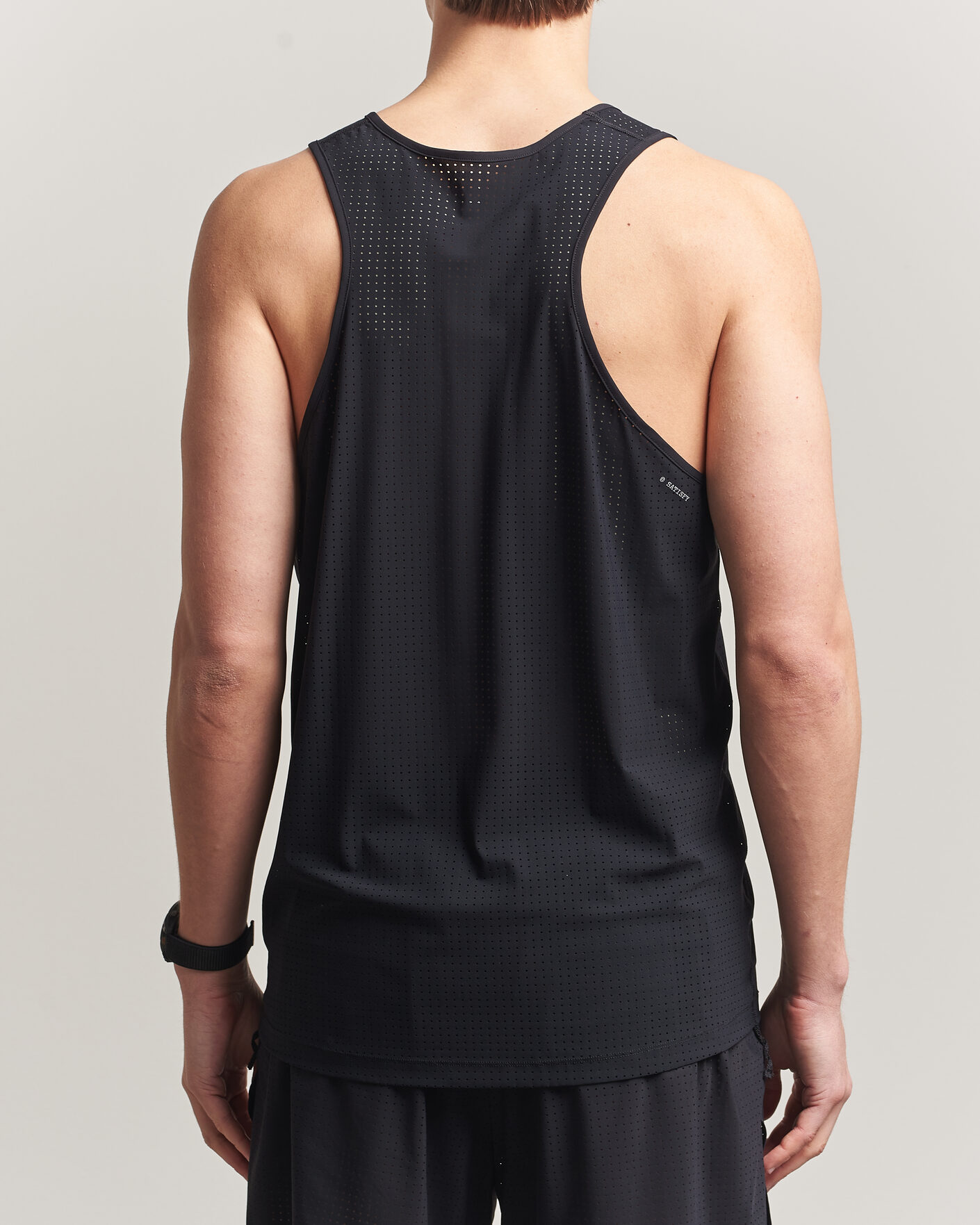 Uomini | T-shirt | Satisfy | Space-O Singlet Black