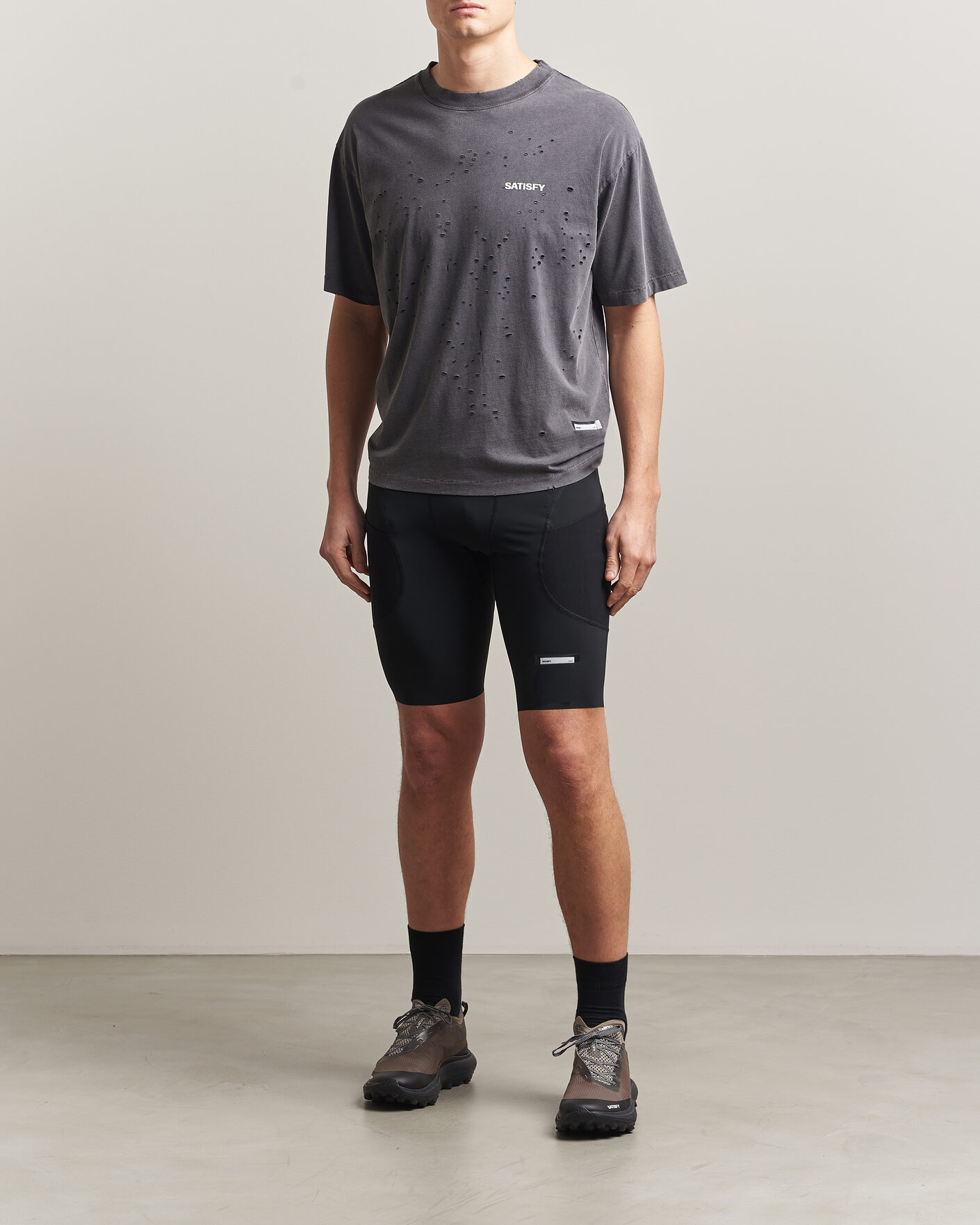 Uomini | T-shirt | Satisfy | MothTech Small Logo T-Shirt Aged Black