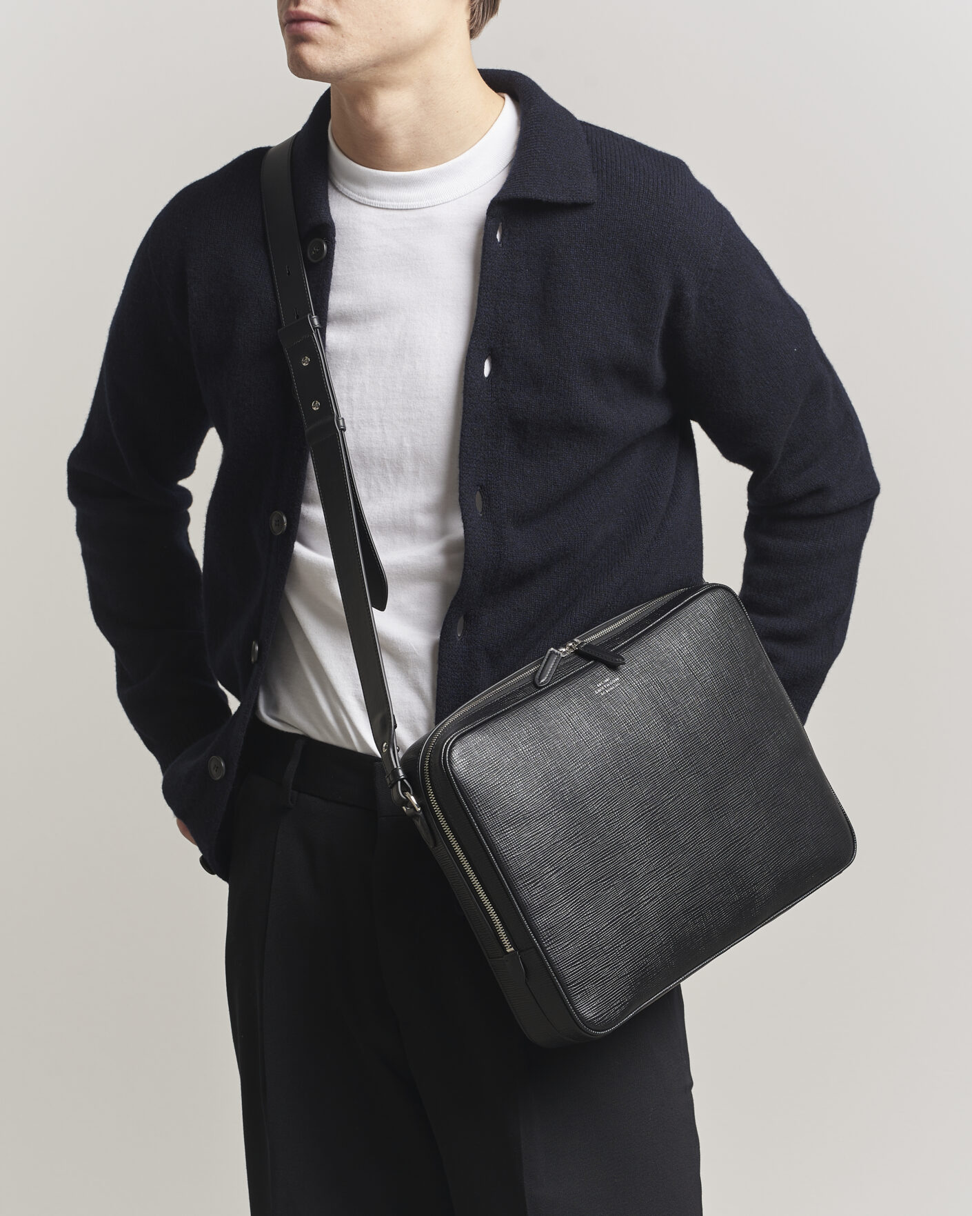 Uomini | Borse | Smythson | Panama Slim Messenger Bag Black