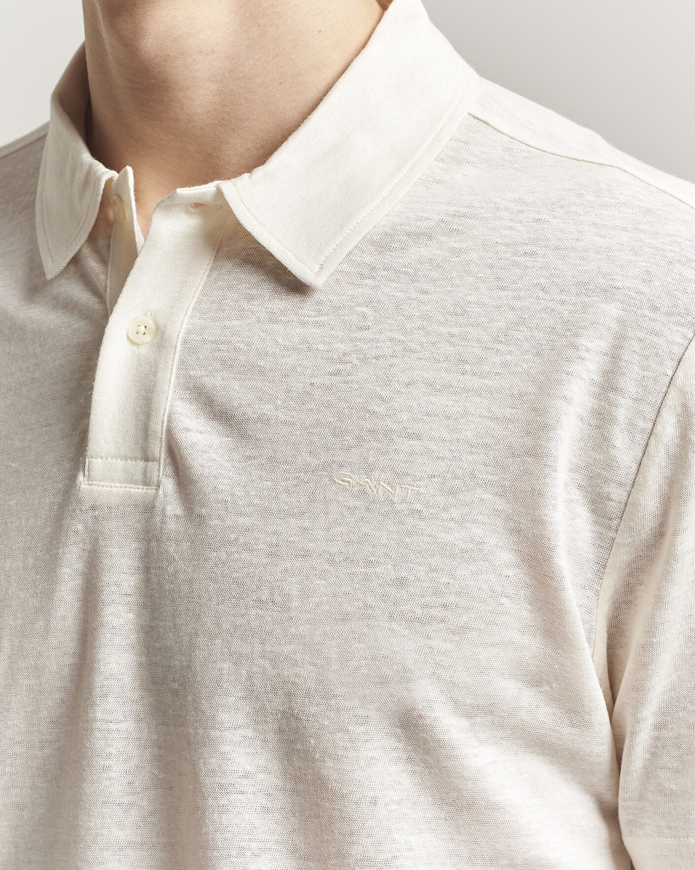 Uomini | Polo | Gant | Linen Polo Creamed White