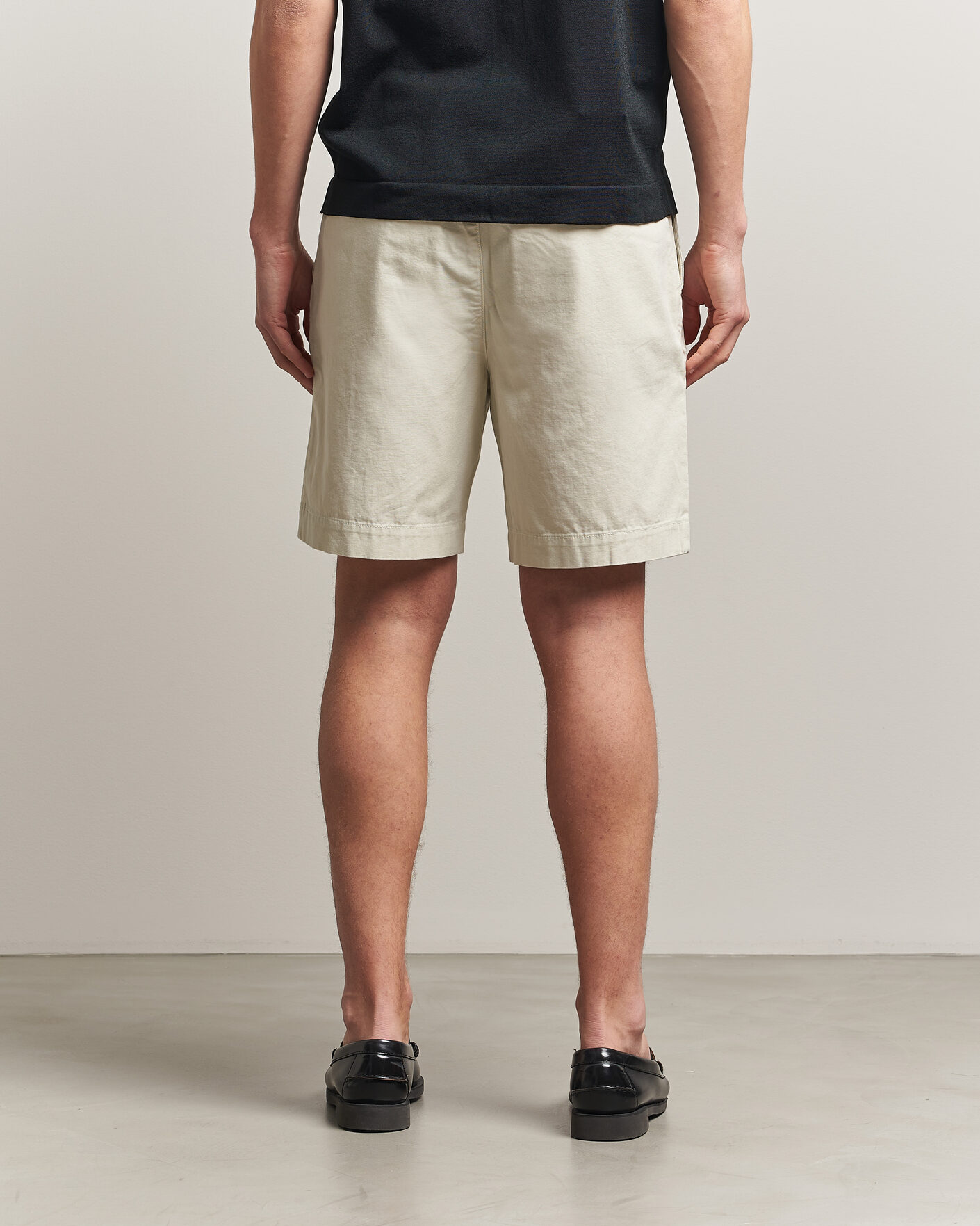 Uomini | Pantaloncini | Gant | Relaxed Light Canvas Pleated Shorts Sand