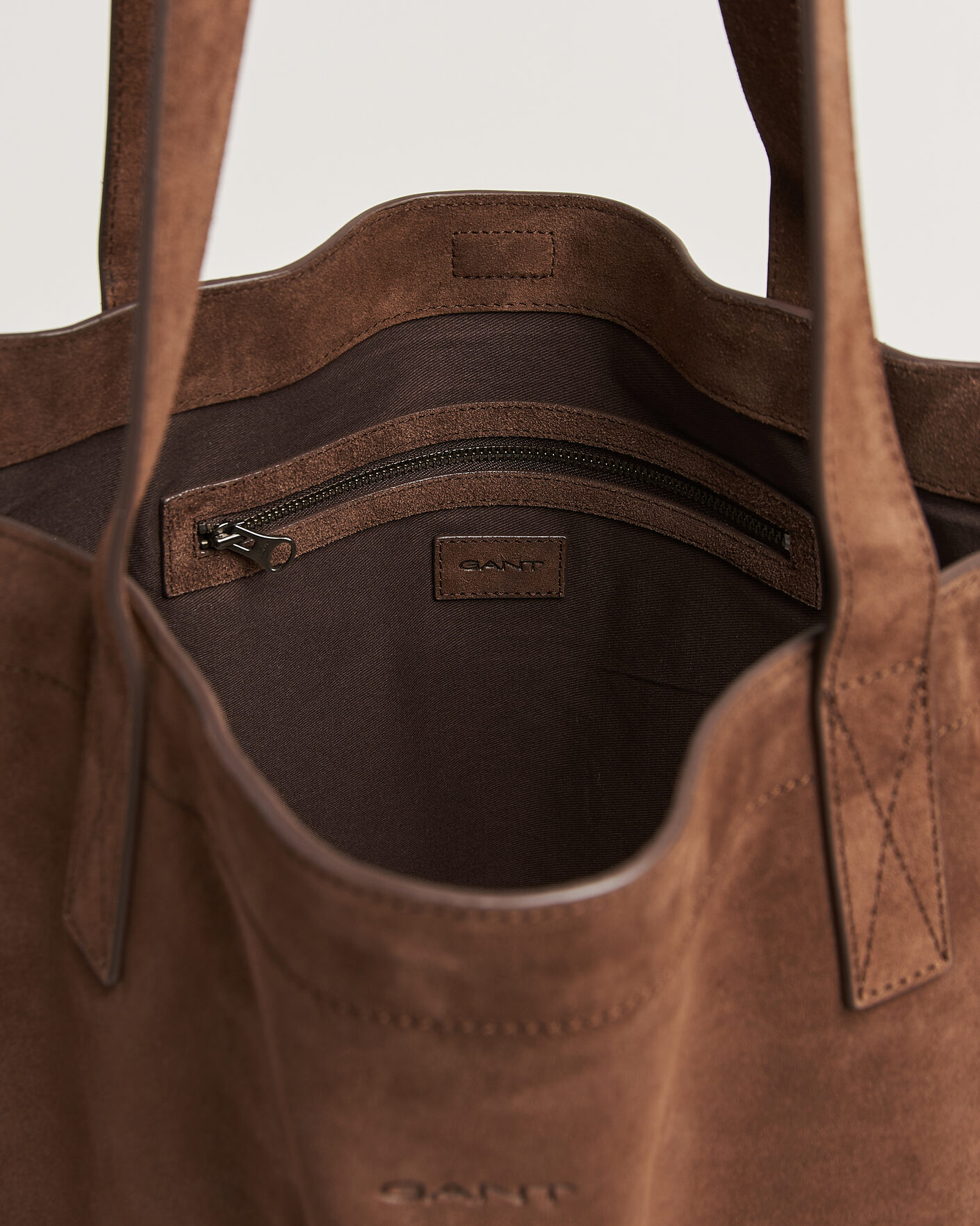Uomini | Borse | GANT | Suede Tote Bag Mahogany Brown