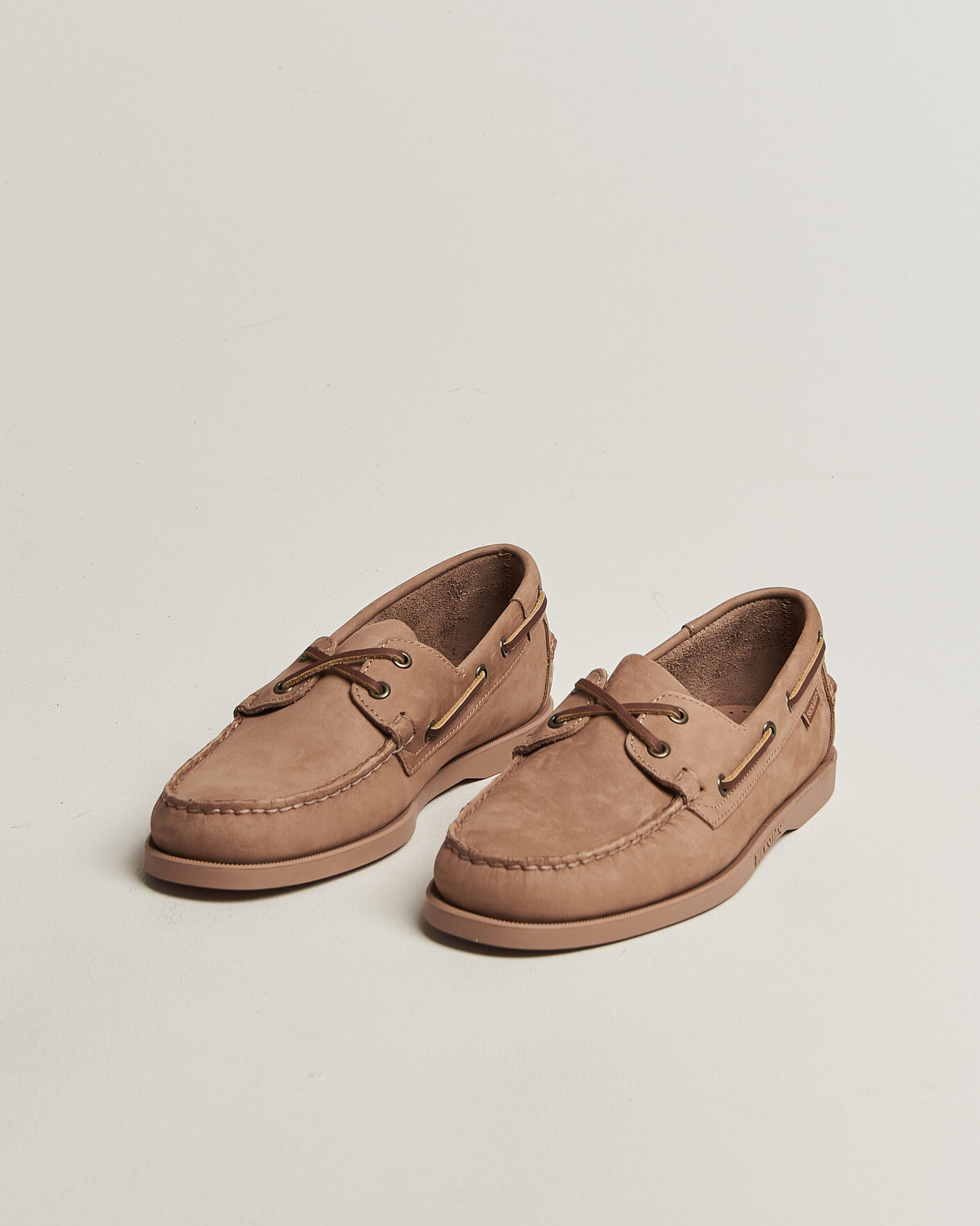 Uomini | Scarpe da barca | Sebago | Docksides Portland Nubuck Boat Shoe Beige Taupe