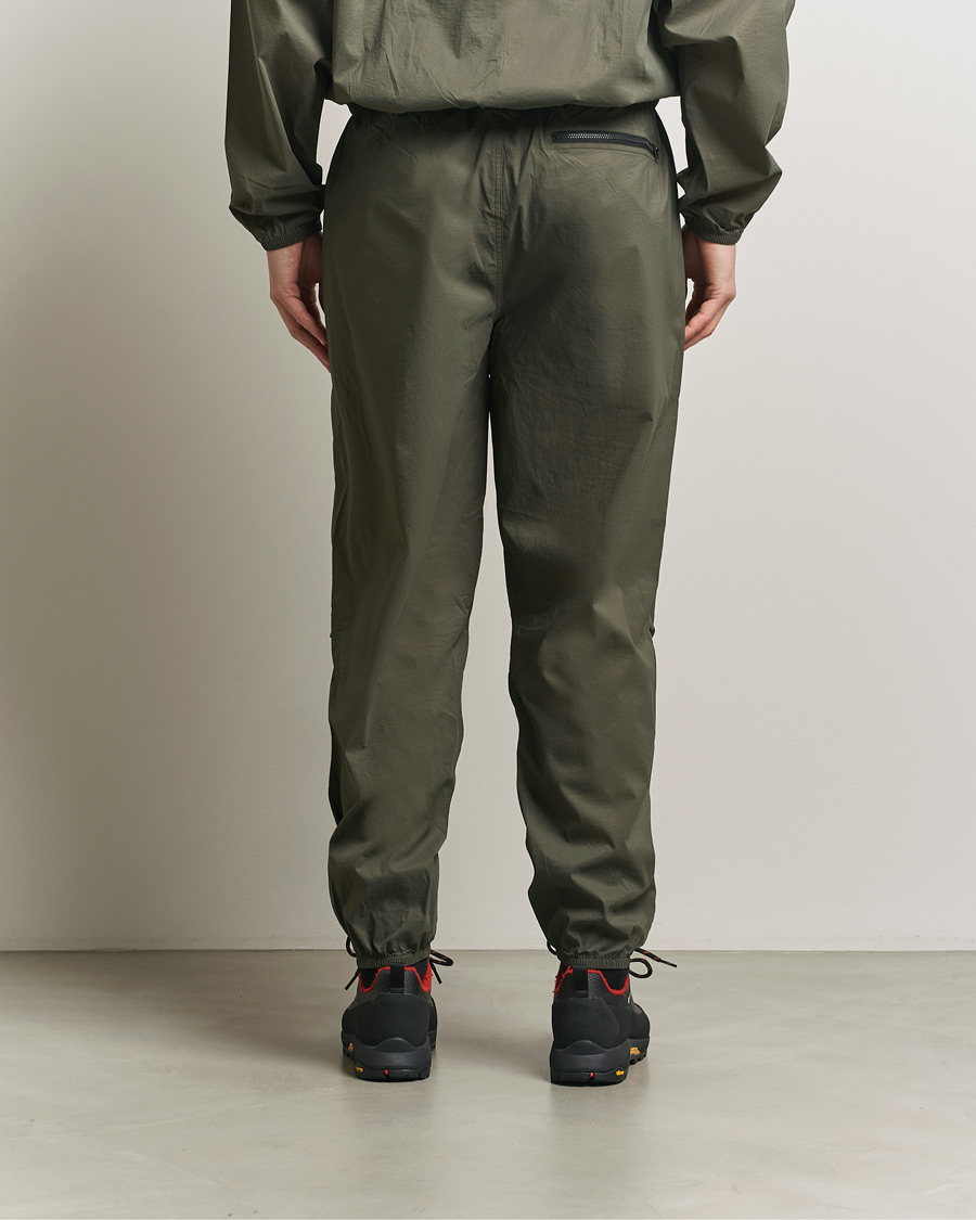 Uomini | Pantaloni | The North Face | Red Box Packable Wind Pants New Taupe Green