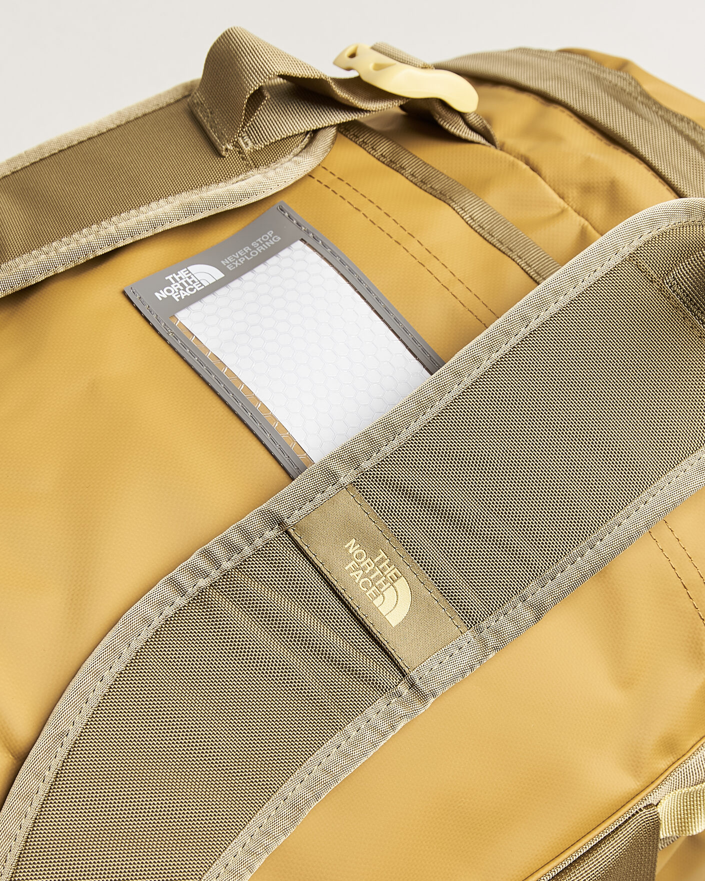 Uomini | Borse | The North Face | Base Camp Duffel M Golden Tan