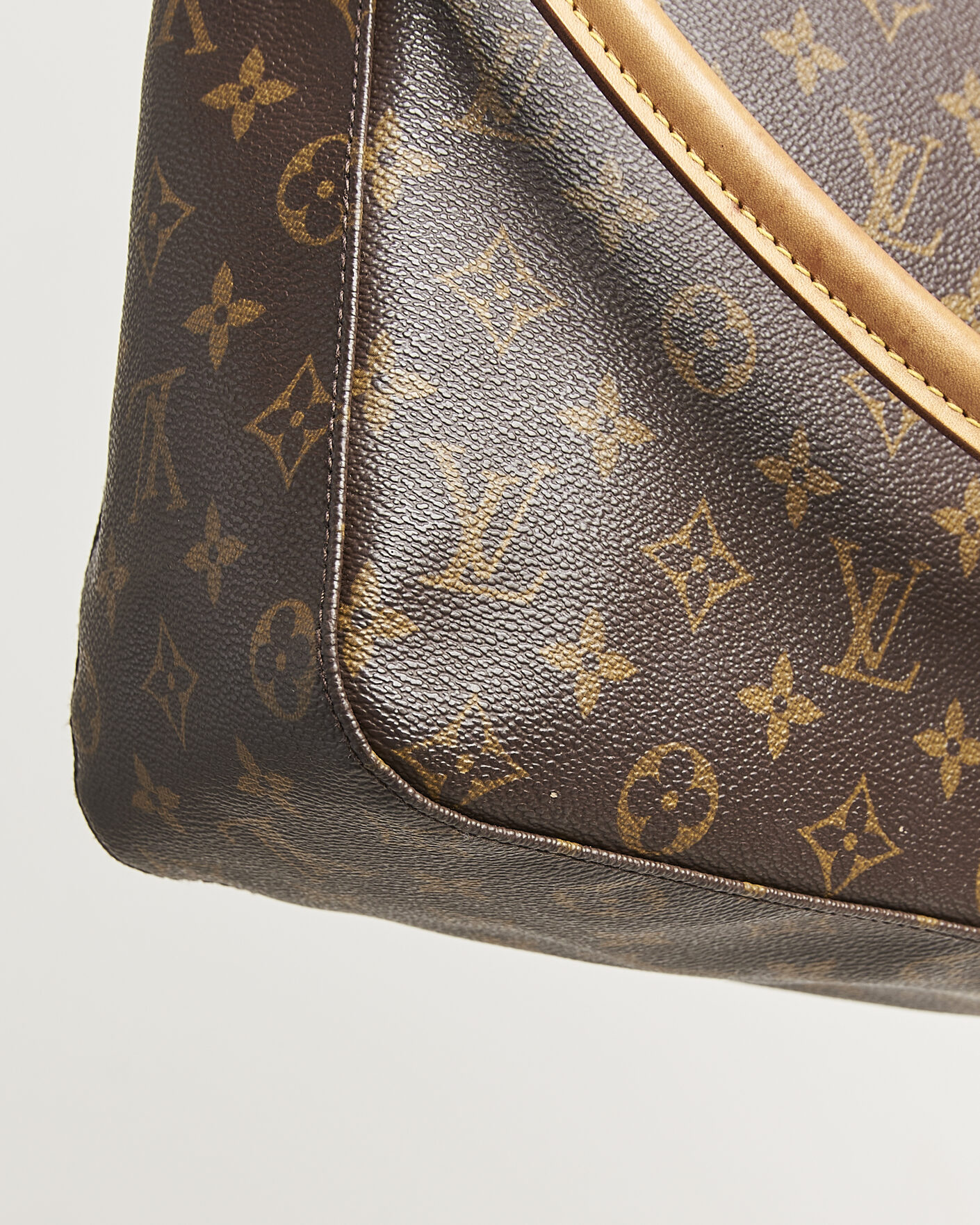 Uomini | Pre-Owned & Vintage Bags | Louis Vuitton Pre-Owned | Looping Handbag GM Monogram