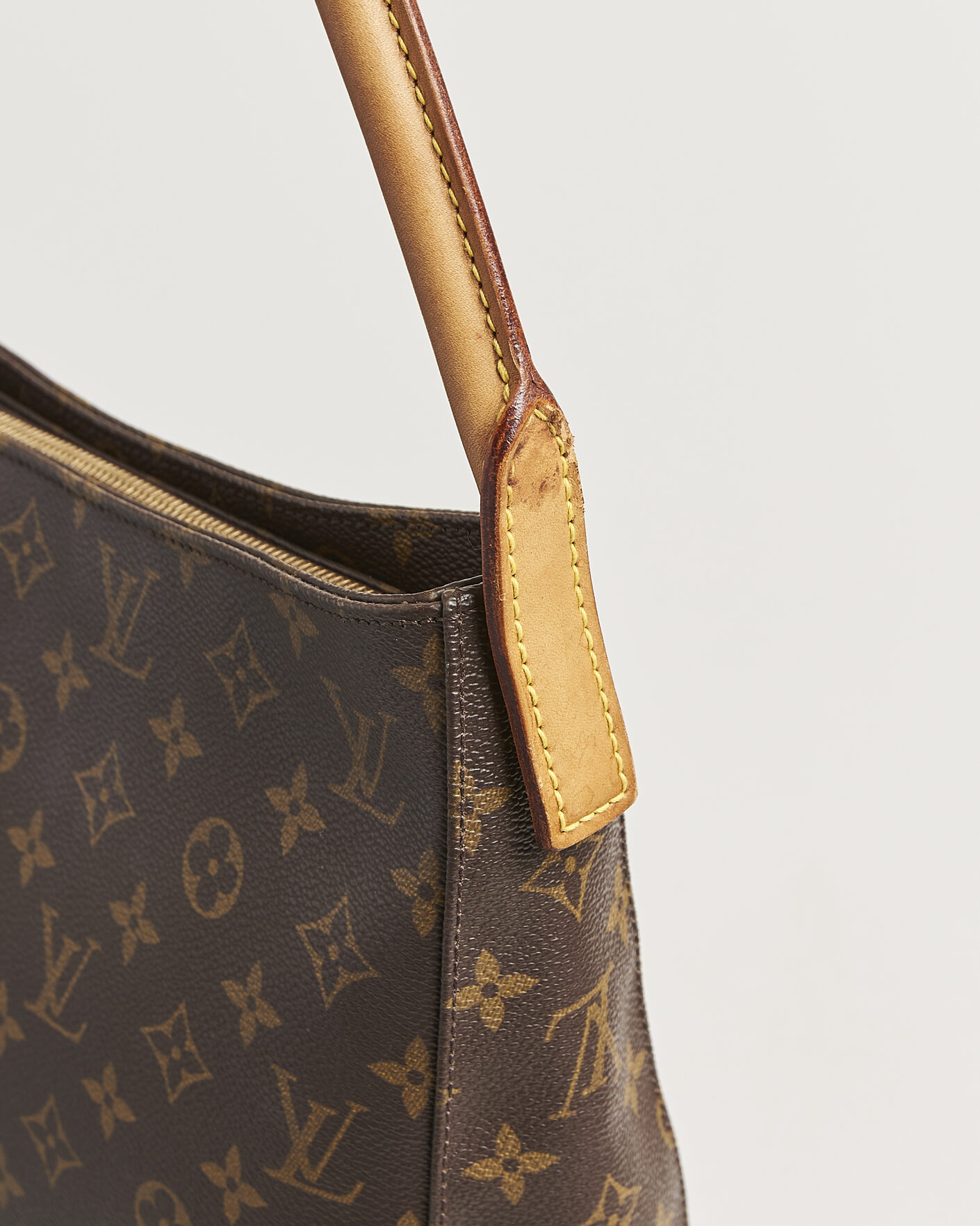 Uomini | Pre-Owned & Vintage Bags | Louis Vuitton Pre-Owned | Looping Handbag GM Monogram