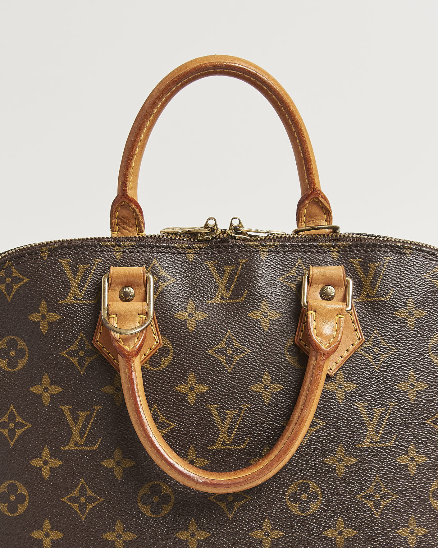Uomini | Pre-Owned & Vintage Bags | Louis Vuitton Pre-Owned | Alma Bag PM Monogram
