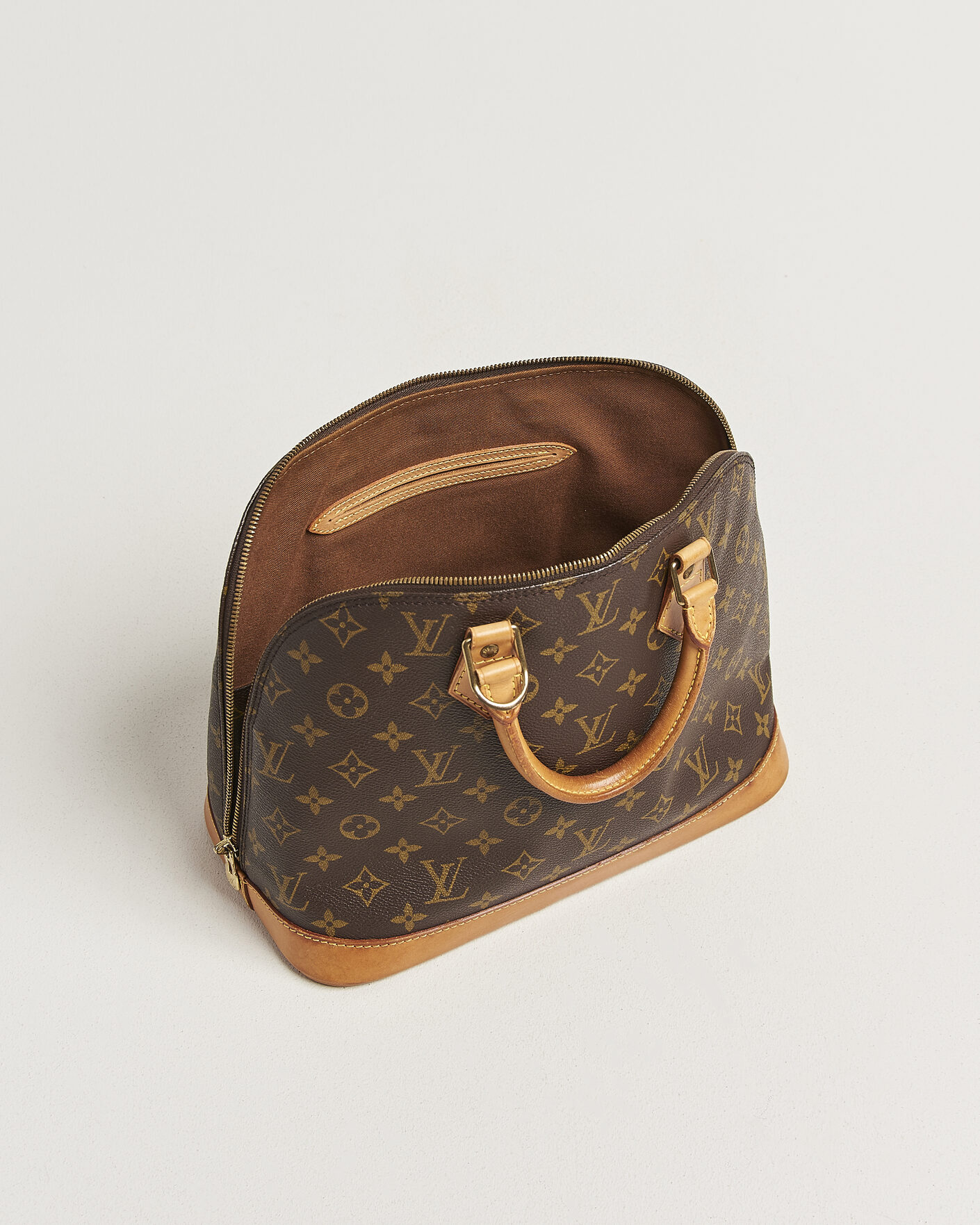 Uomini | Pre-Owned & Vintage Bags | Louis Vuitton Pre-Owned | Alma Bag PM Monogram