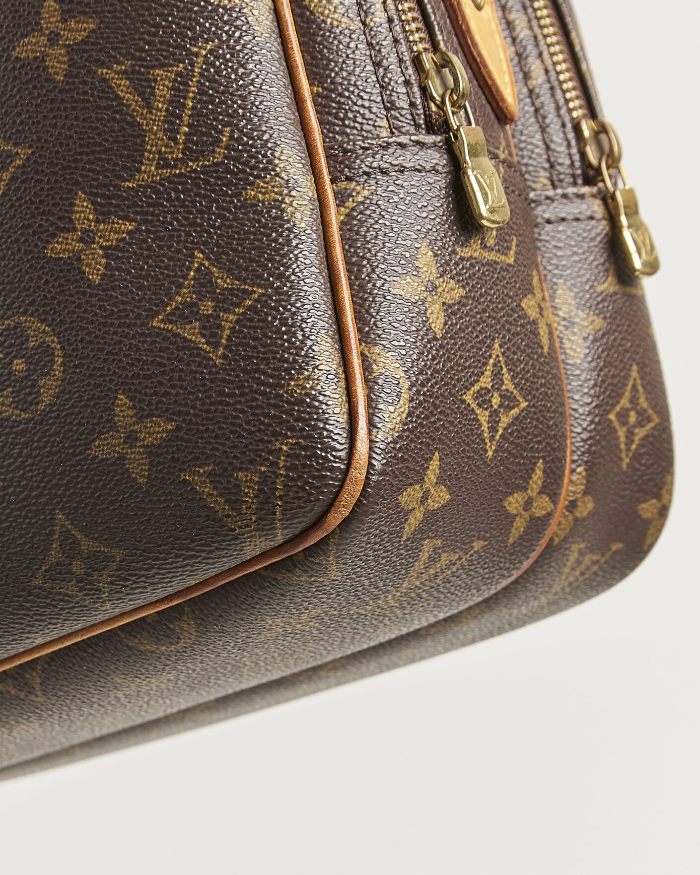 Uomini | Pre-Owned & Vintage Bags | Louis Vuitton Pre-Owned | Reporter Bag PM Monogram