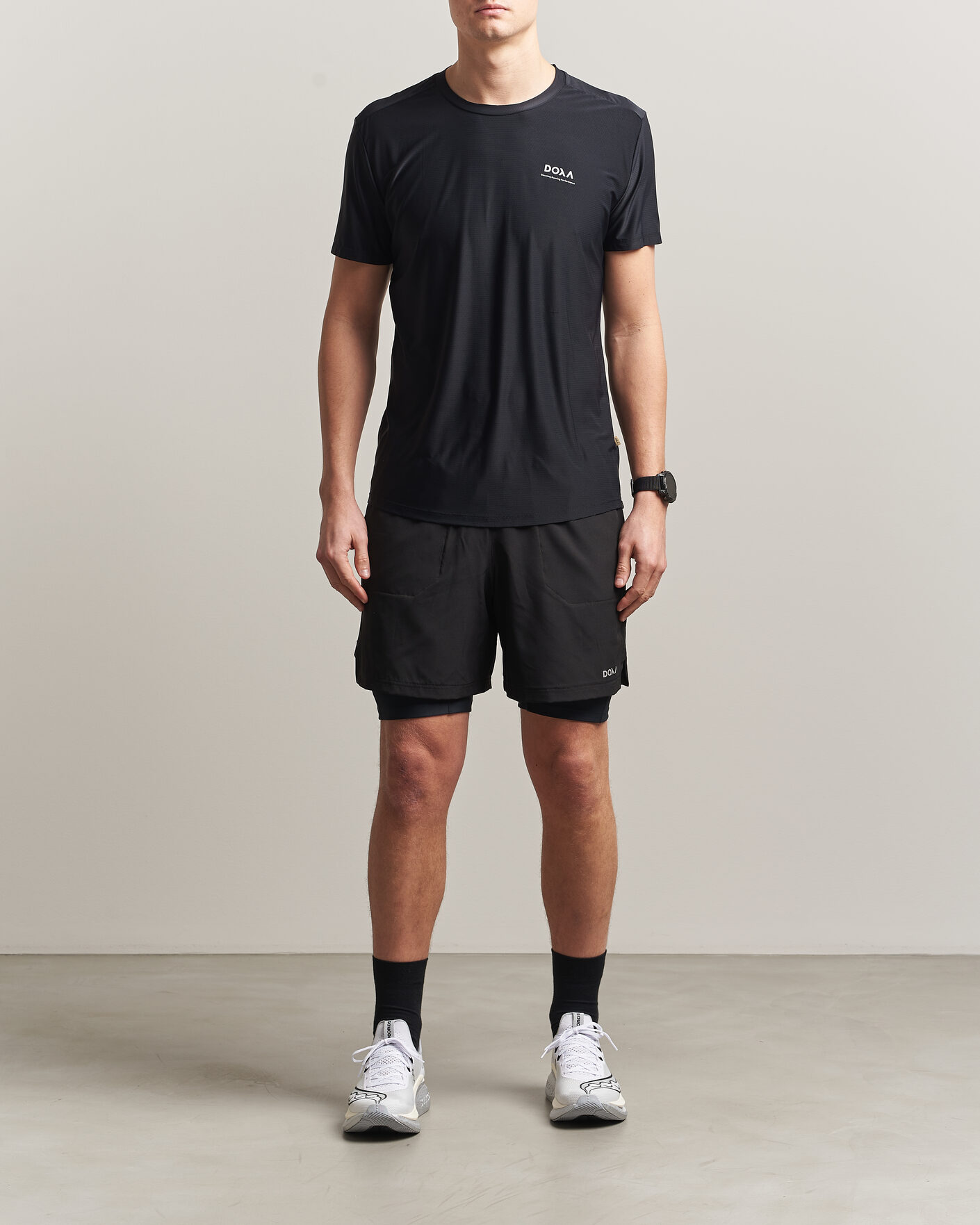 Uomini | T-shirt | DOXA | Rerun Short Sleeve T-Shirt Black