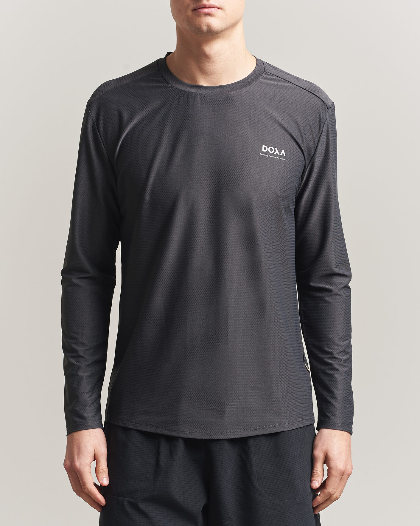 Uomini | T-shirt | DOXA | Rerun Long Sleeve T-Shirt Raven