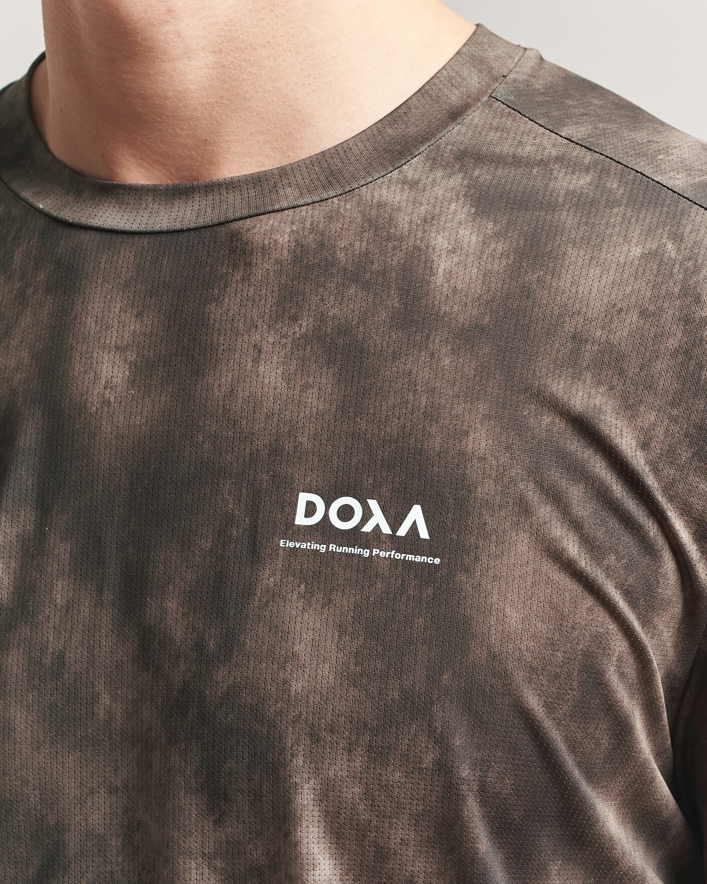 Uomini | T-shirt | DOXA | Rerun Long Sleeve T-Shirt Taupe