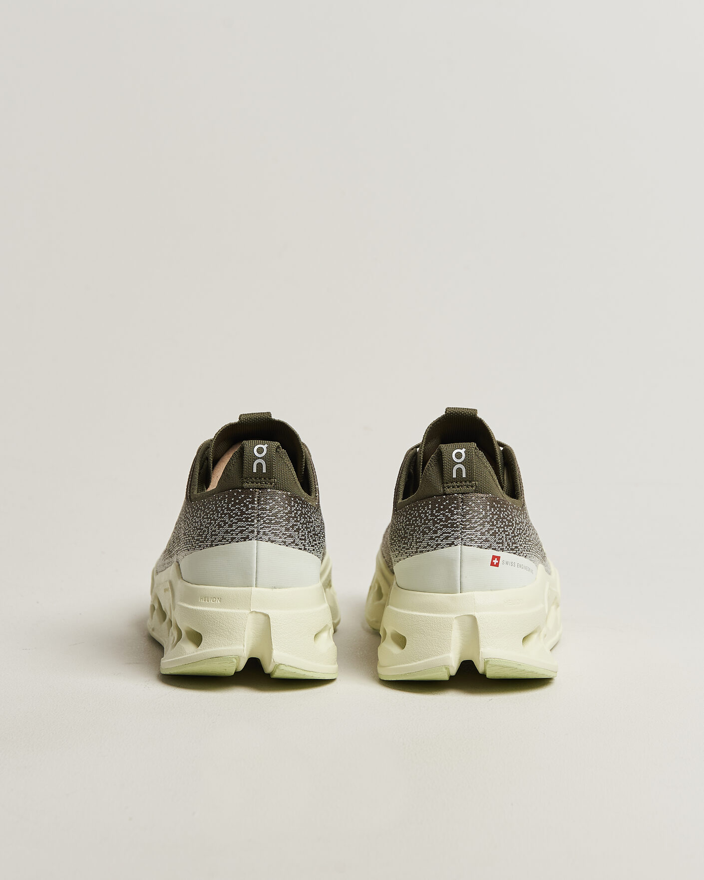 Uomini | Scarpe da corsa | On | Cloudsurfer Max Olive/Seedling