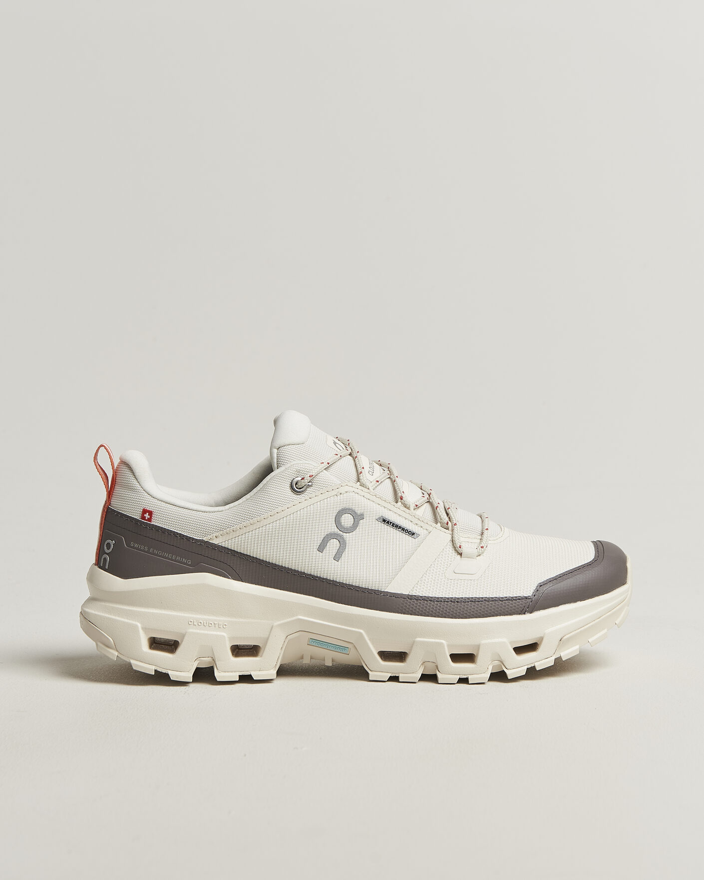 Uomini | Sneakers da trail | On | Cloudrock Low Waterproof Ivory/Ivory