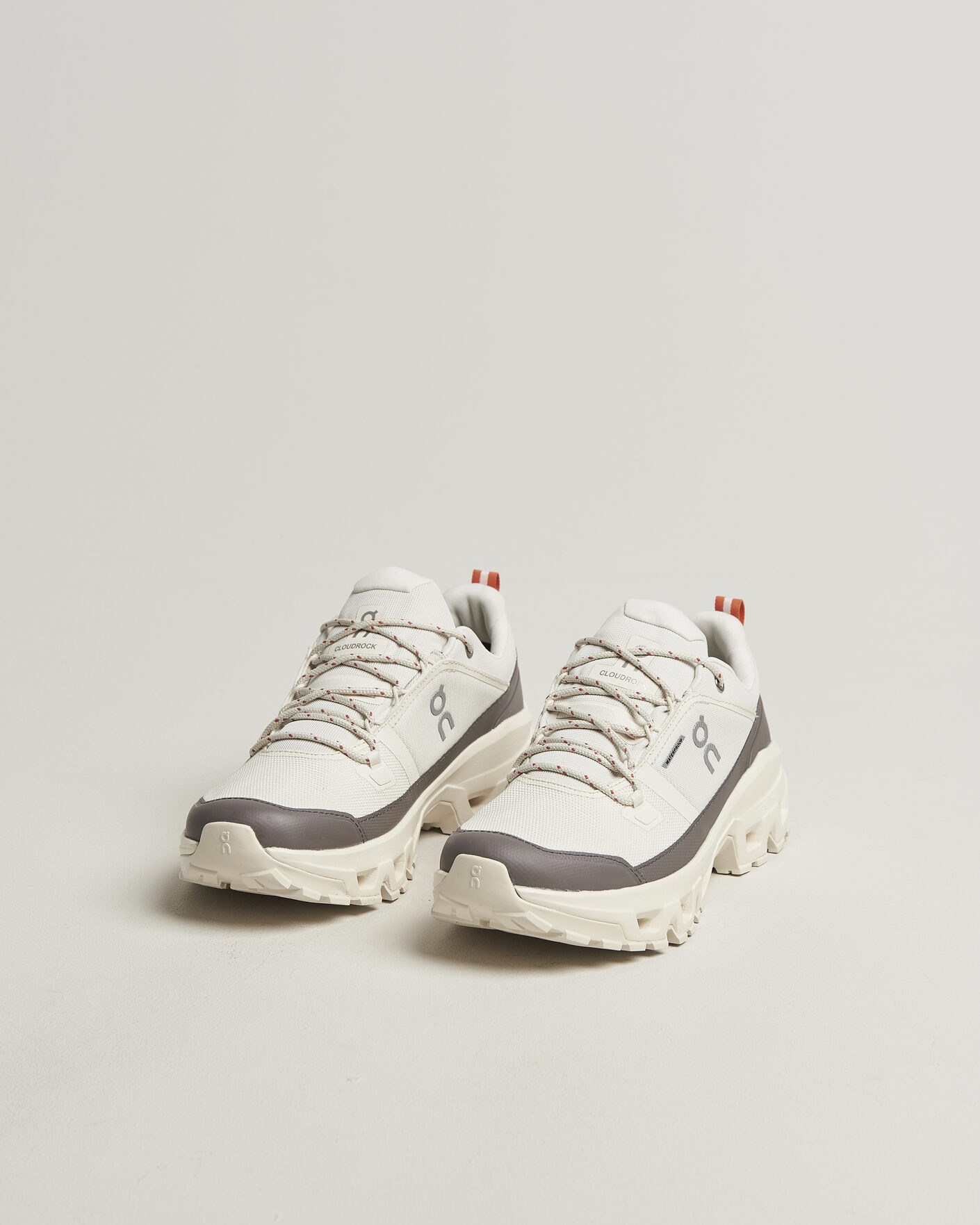 Uomini | Sneakers da trail | On | Cloudrock Low Waterproof Ivory/Ivory