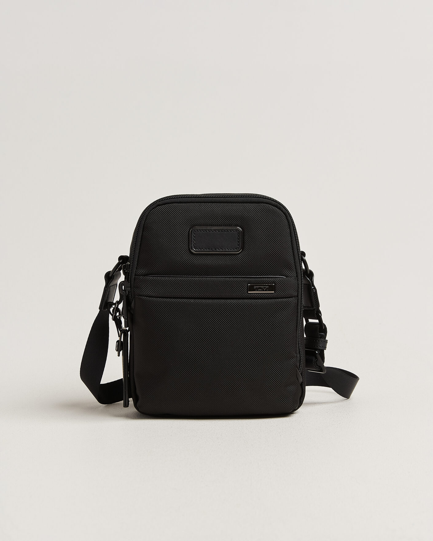 Uomini | Borse | TUMI | Alpha 4 Small Crossbody Bag Black