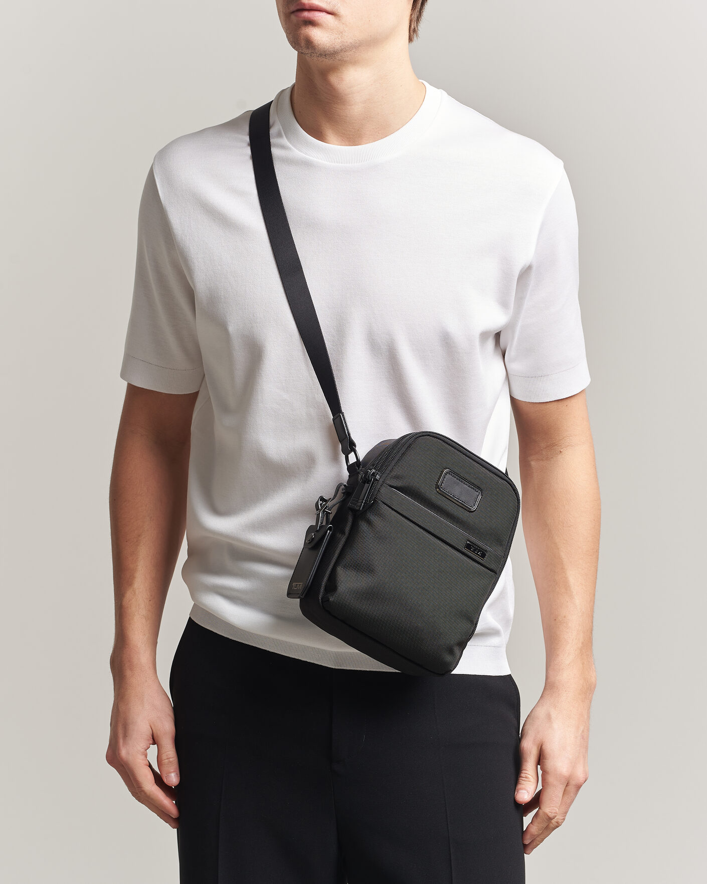Uomini | Borse | TUMI | Alpha 4 Small Crossbody Bag Black