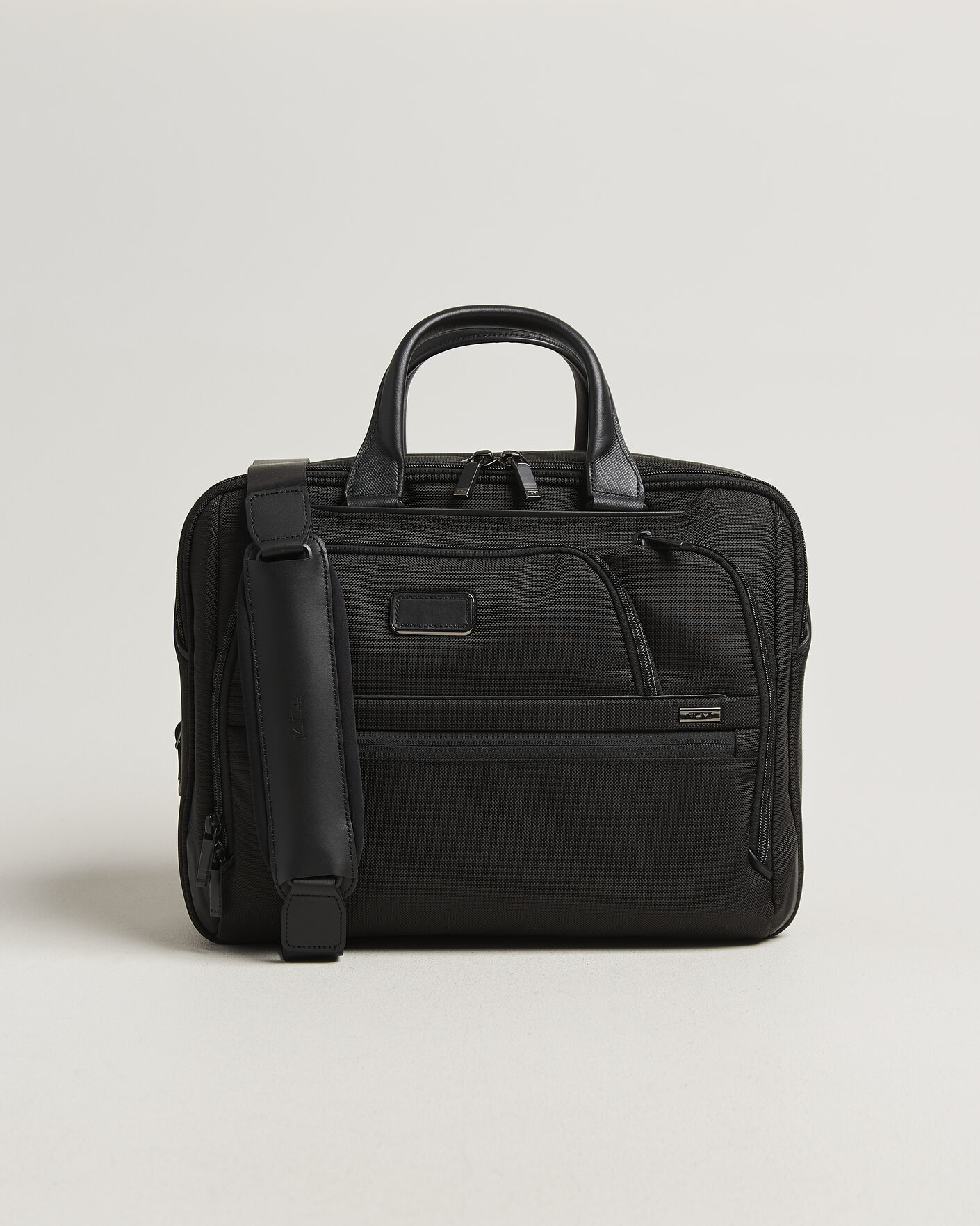 Uomini | Borse | TUMI | Alpha 4 Expandable Medium Briefcase Black